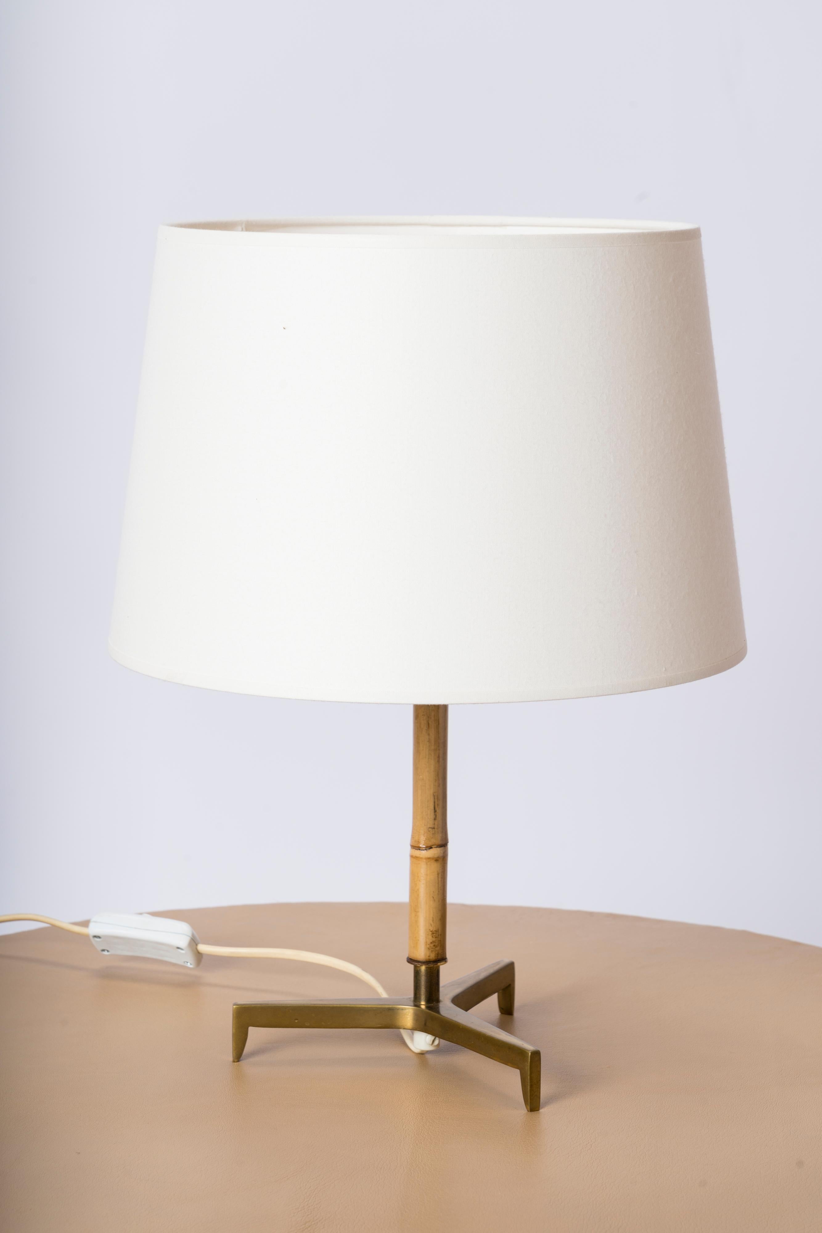 Mid-Century Modern Petite Bronze & Bamboo Scandinavian Table Lamp - Scandinavia 1960's For Sale