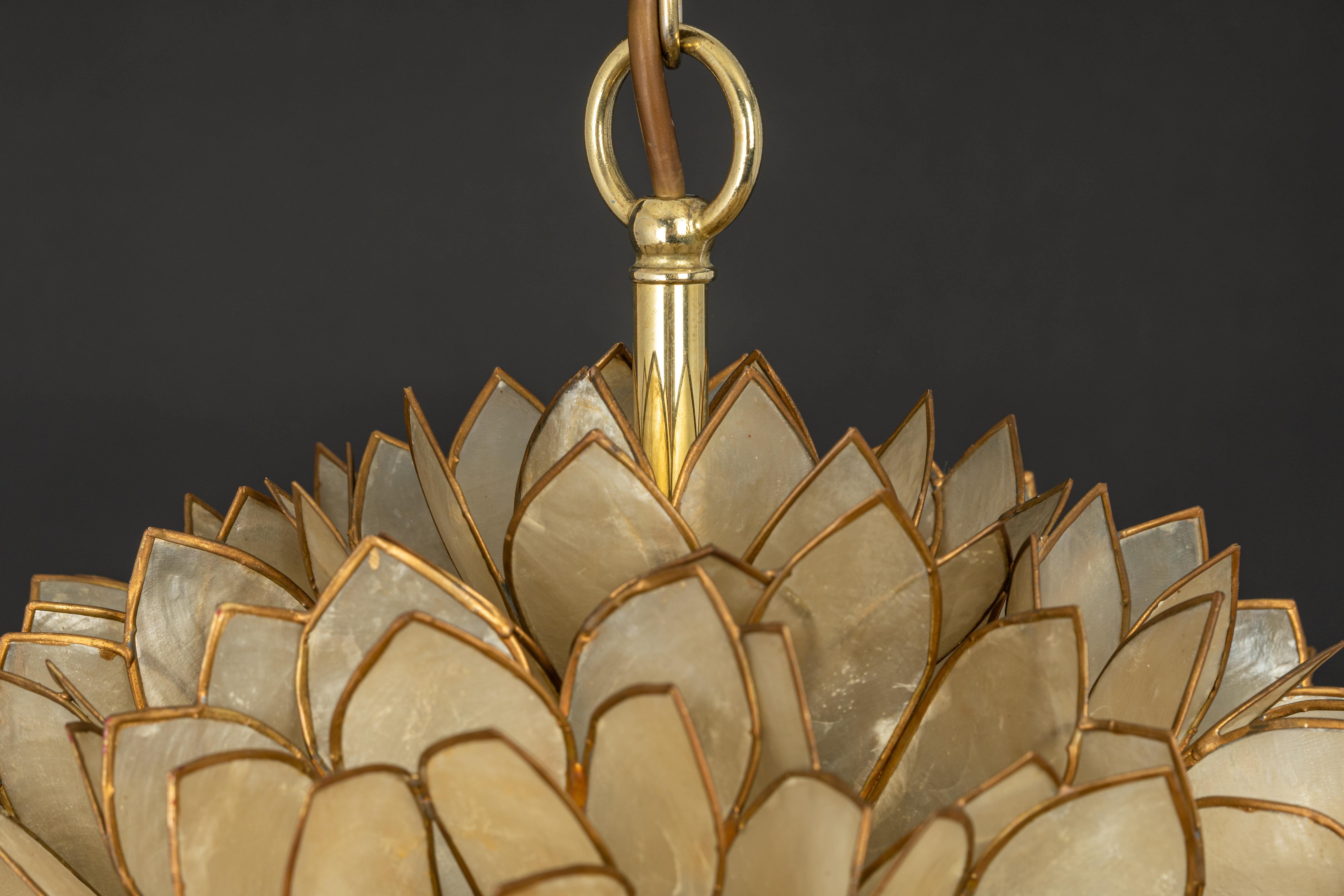 Lotuskugel-Hängelampe mit Capiz-Muschelmotiv, Deutschland, 1960er Jahre 2