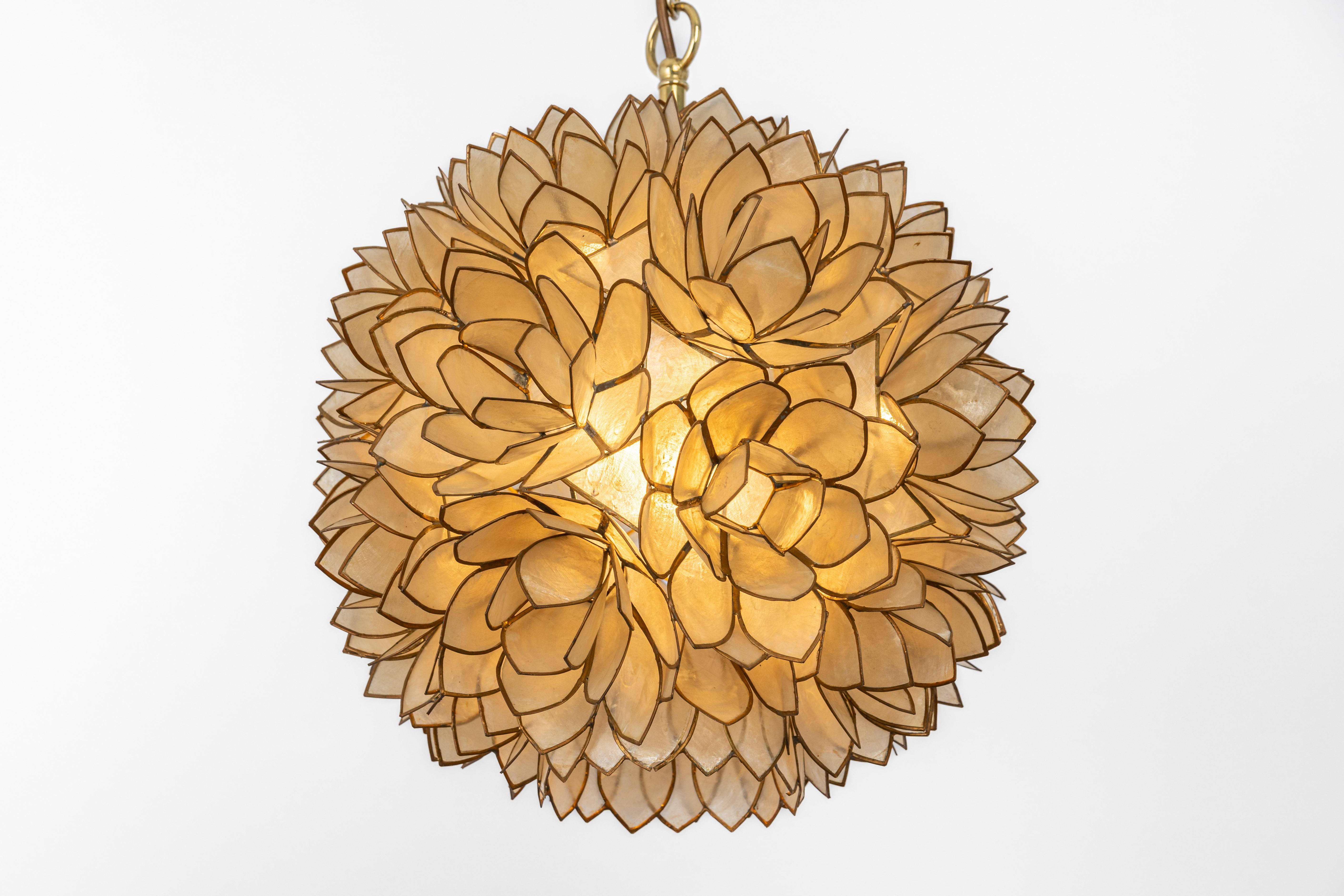 Petite Capiz Shell Lotus Ball Pendant Light Germany, 1960s In Good Condition In Aachen, NRW