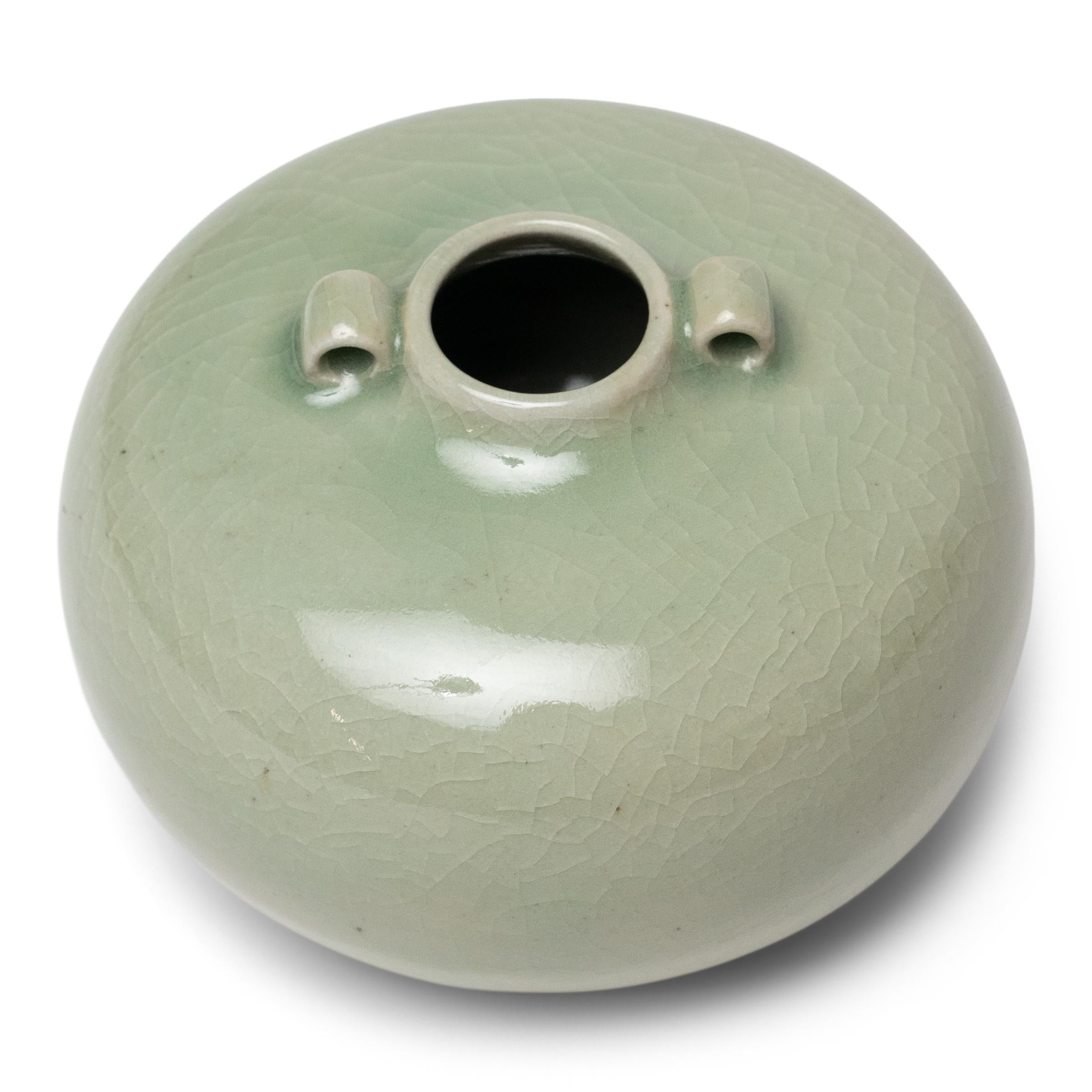 Thaïlandais Petit pot à eau en céladon en vente
