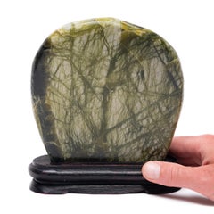 Chinesischer Meditationsstein aus grünem Holz
