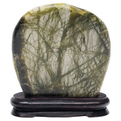 Chinesischer Meditationsstein aus grünem Holz