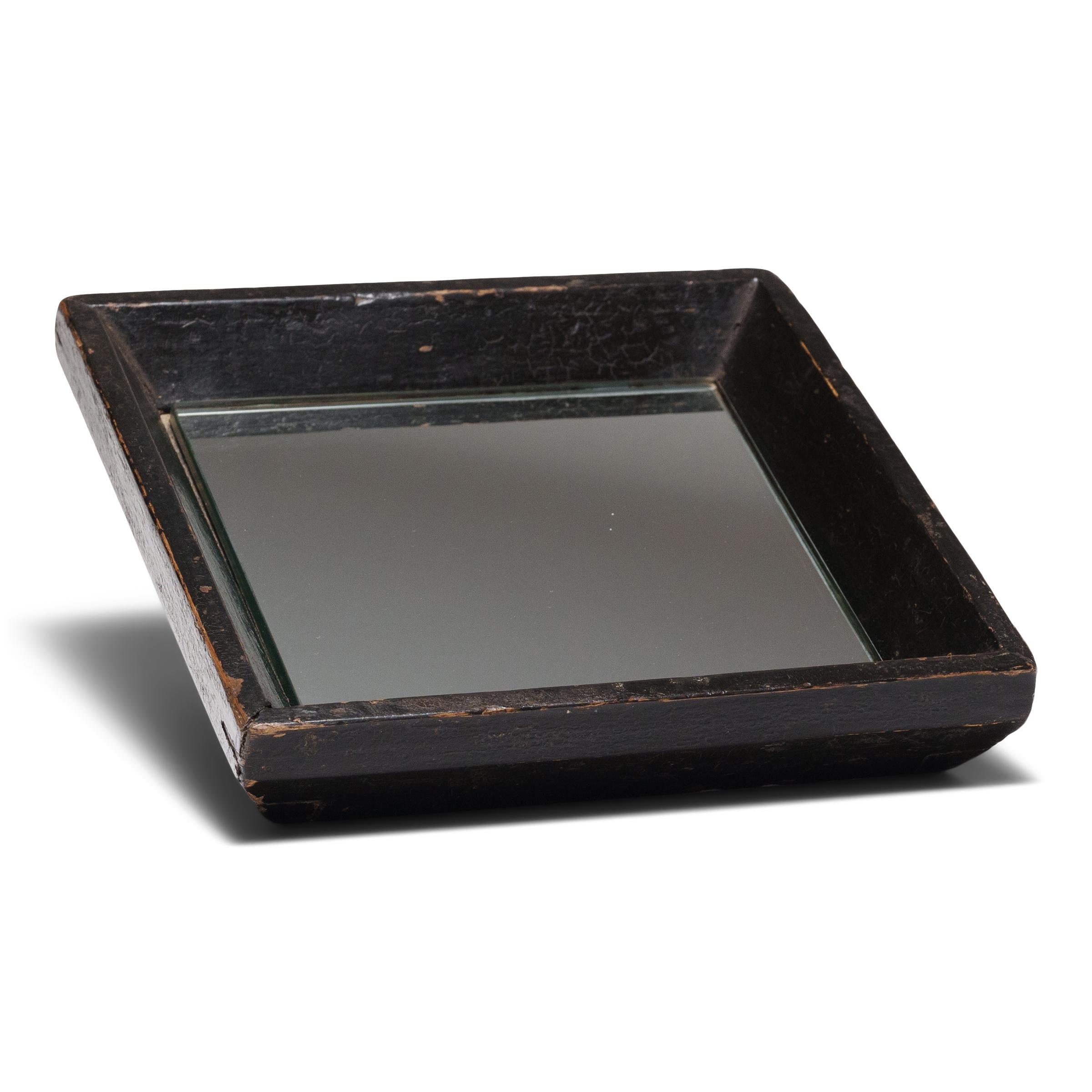 Kleines chinesisches Spiegeltablett, um 1850 (Chinesisch) im Angebot