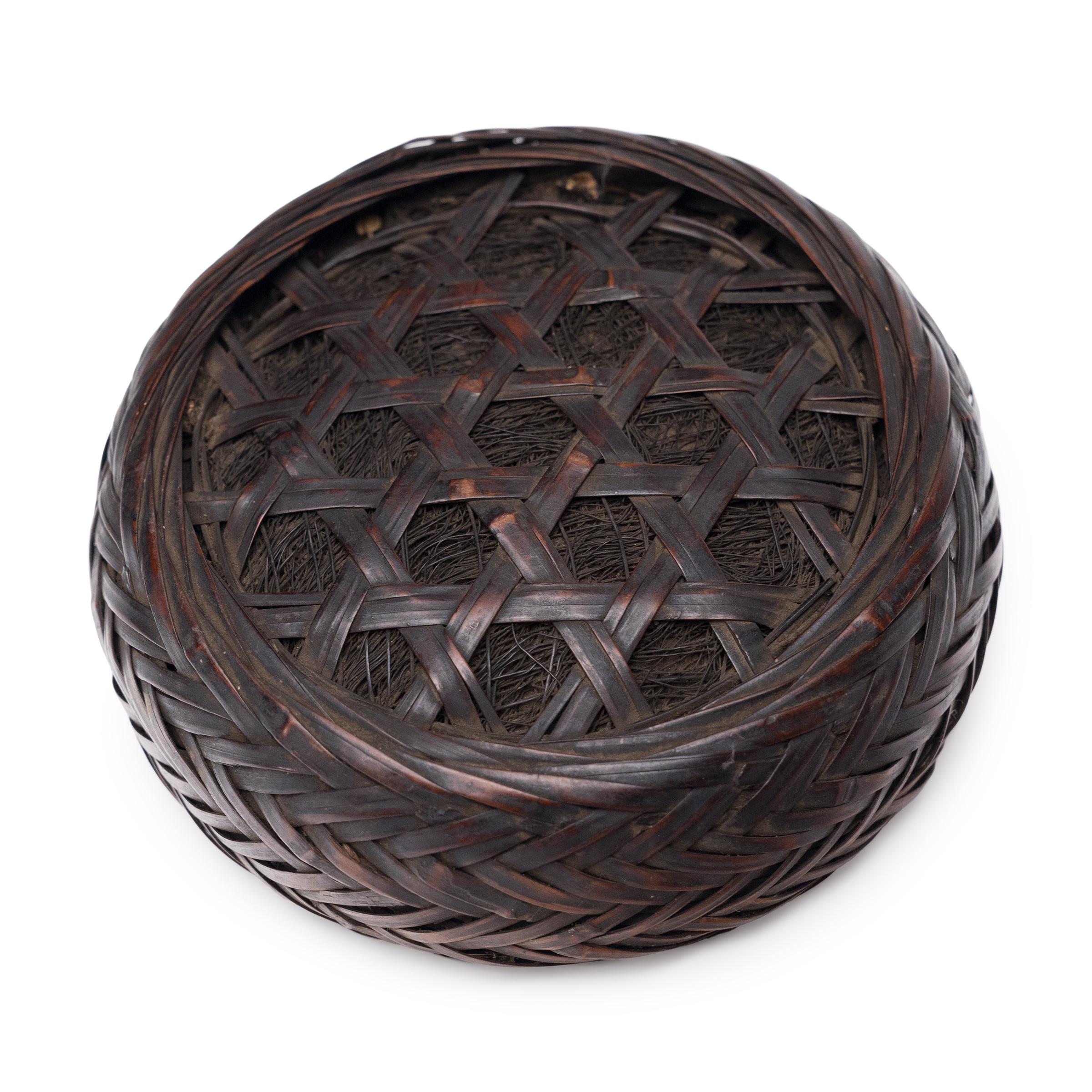 Kleiner chinesischer Korb mit klebrigem Reis (Rustikal) im Angebot