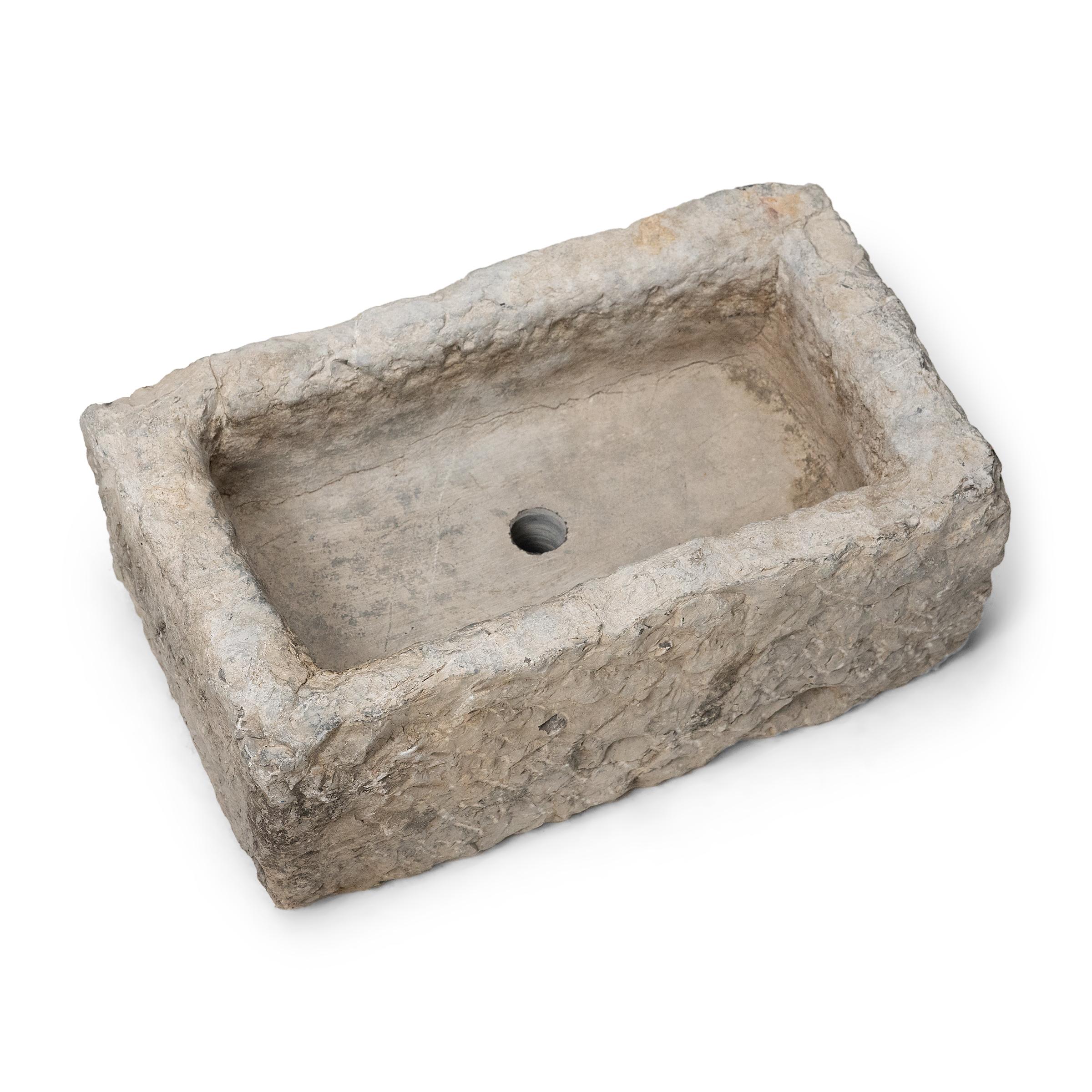 Petite Chinese Stone Trough, c. 1800 In Good Condition In Chicago, IL