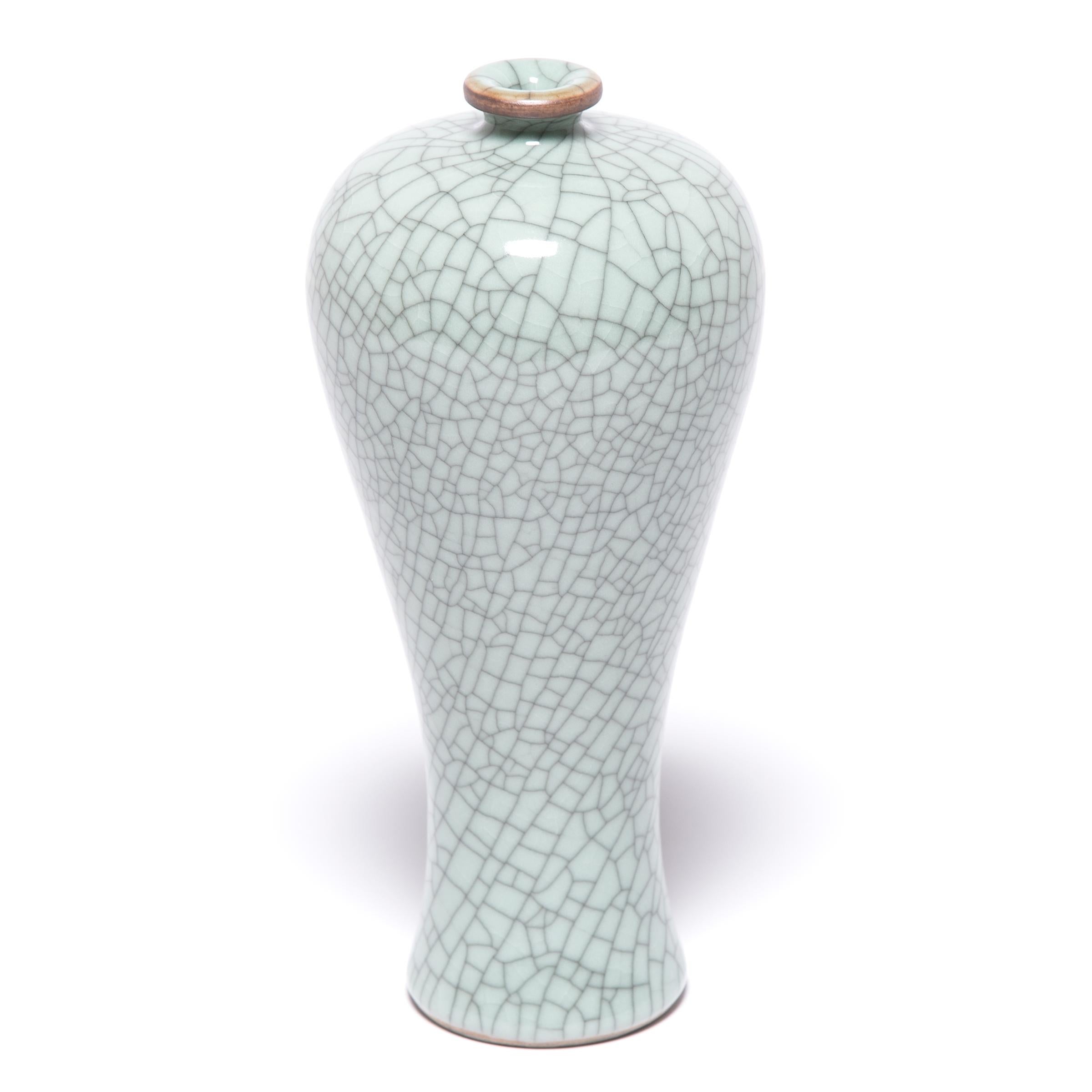 Petite Chinese Tapered Crackle Vase In Good Condition In Chicago, IL