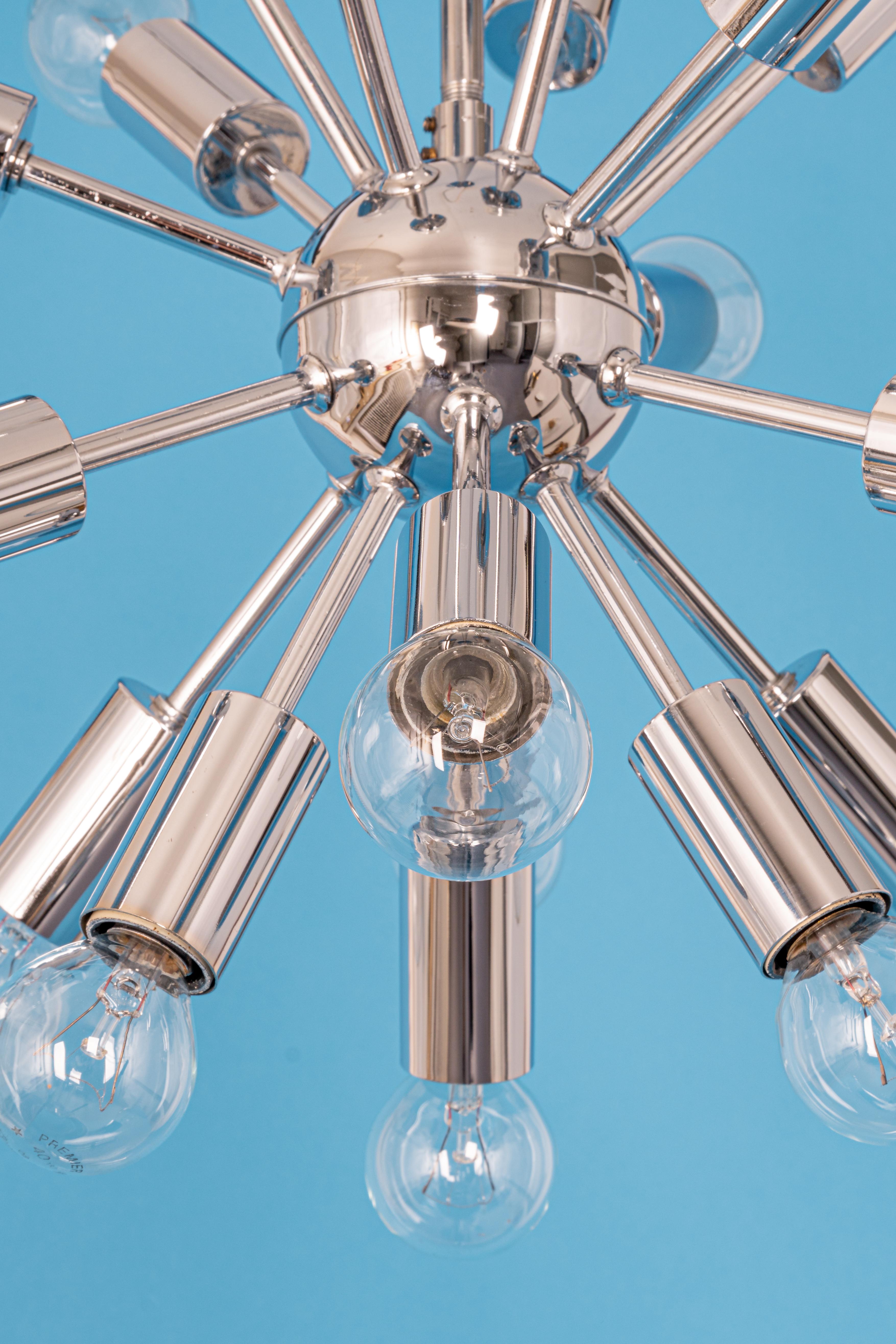 Petite Chrome Chrome Sputnik Atomium Pendant di Cosack, Germania, anni '70 In condizioni buone in vendita a Aachen, NRW