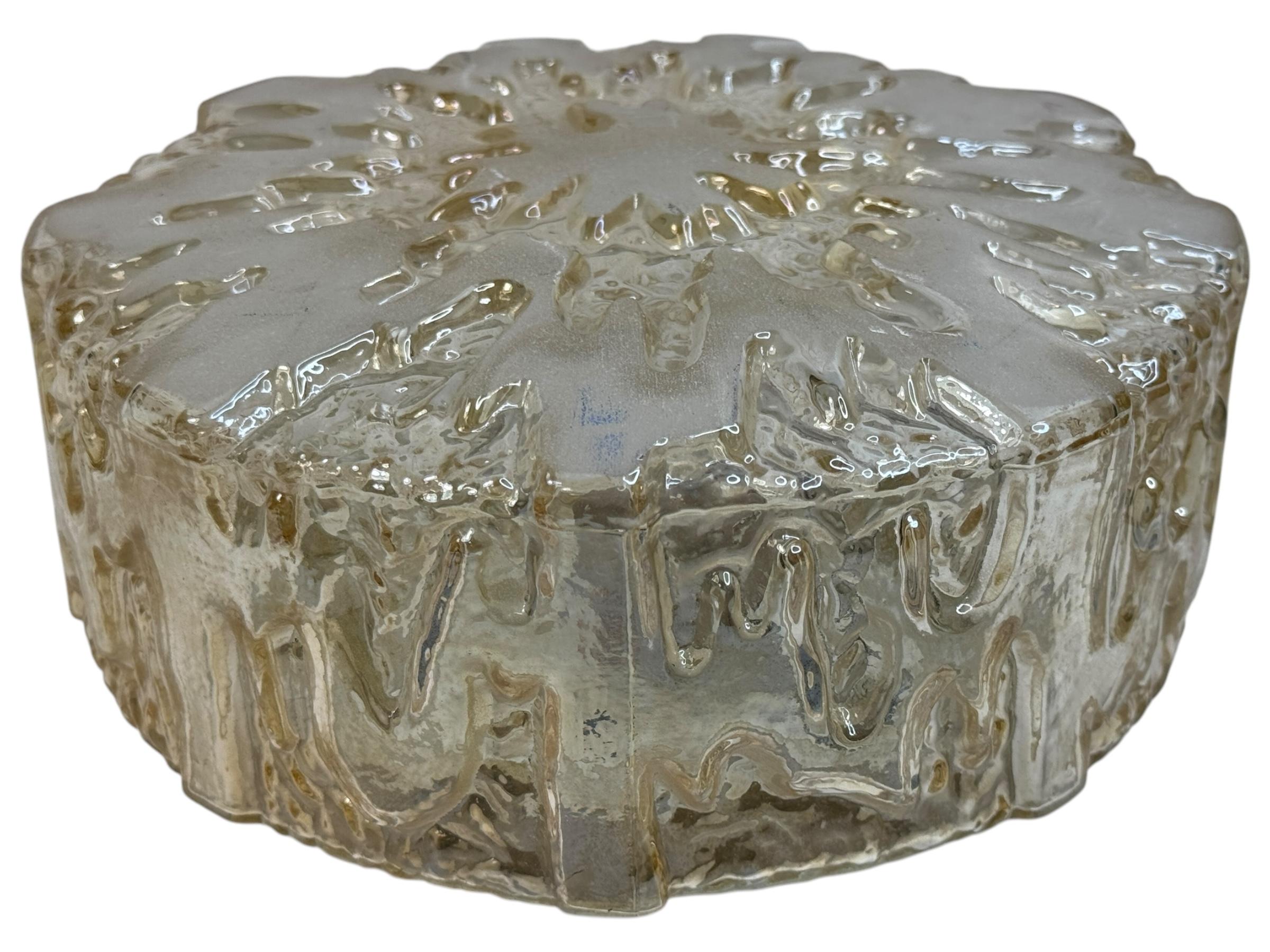Fine XX secolo Plafoniera Petite Circle Ice Glass Honsel Leuchten, Germania in vendita