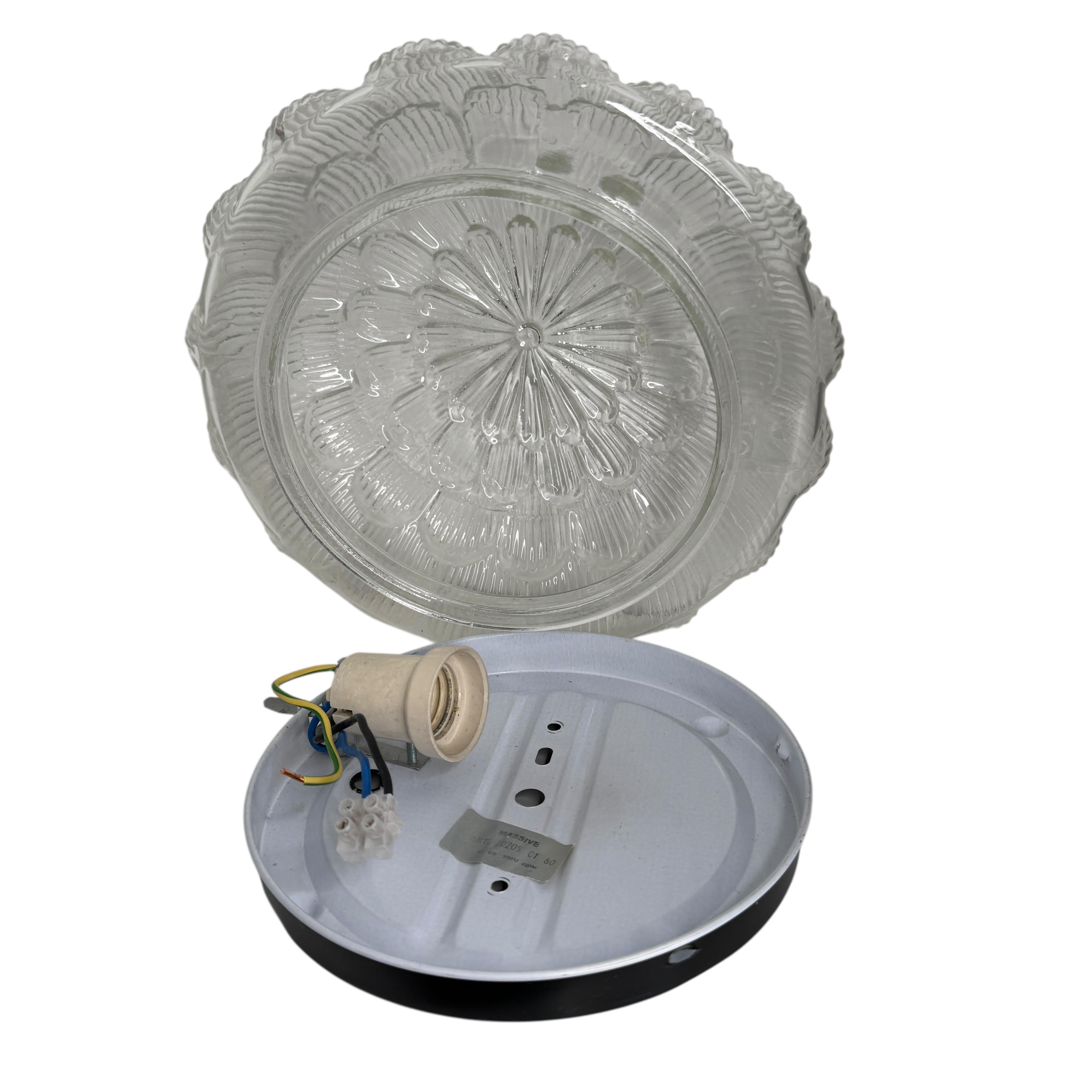 Pequeño plafón de cristal transparente Massive Leuchten, Alemania finales del siglo XX en venta