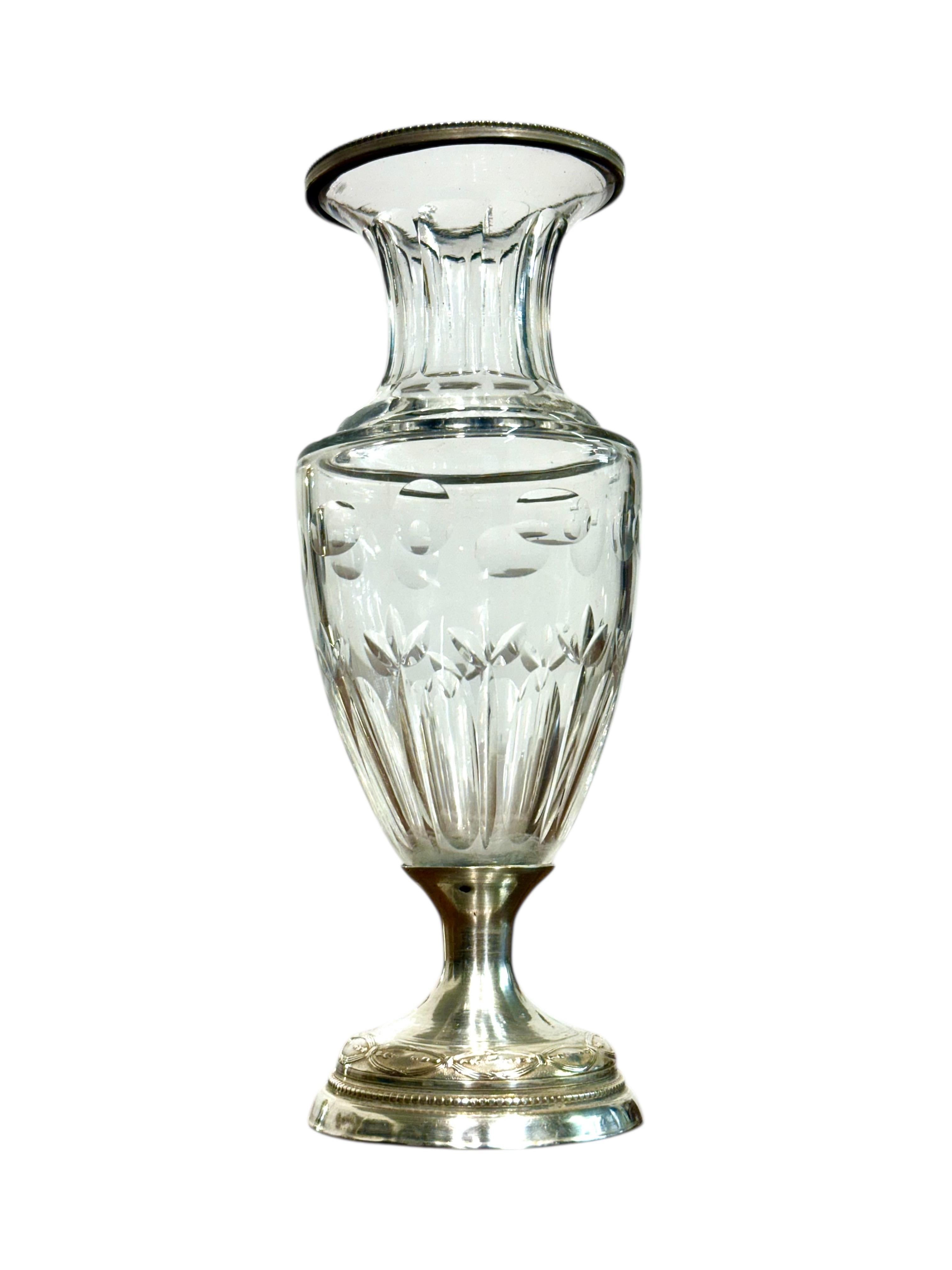 Petite Crystal Vase with French Solid Silver Mount, 19th Century in vendita 4