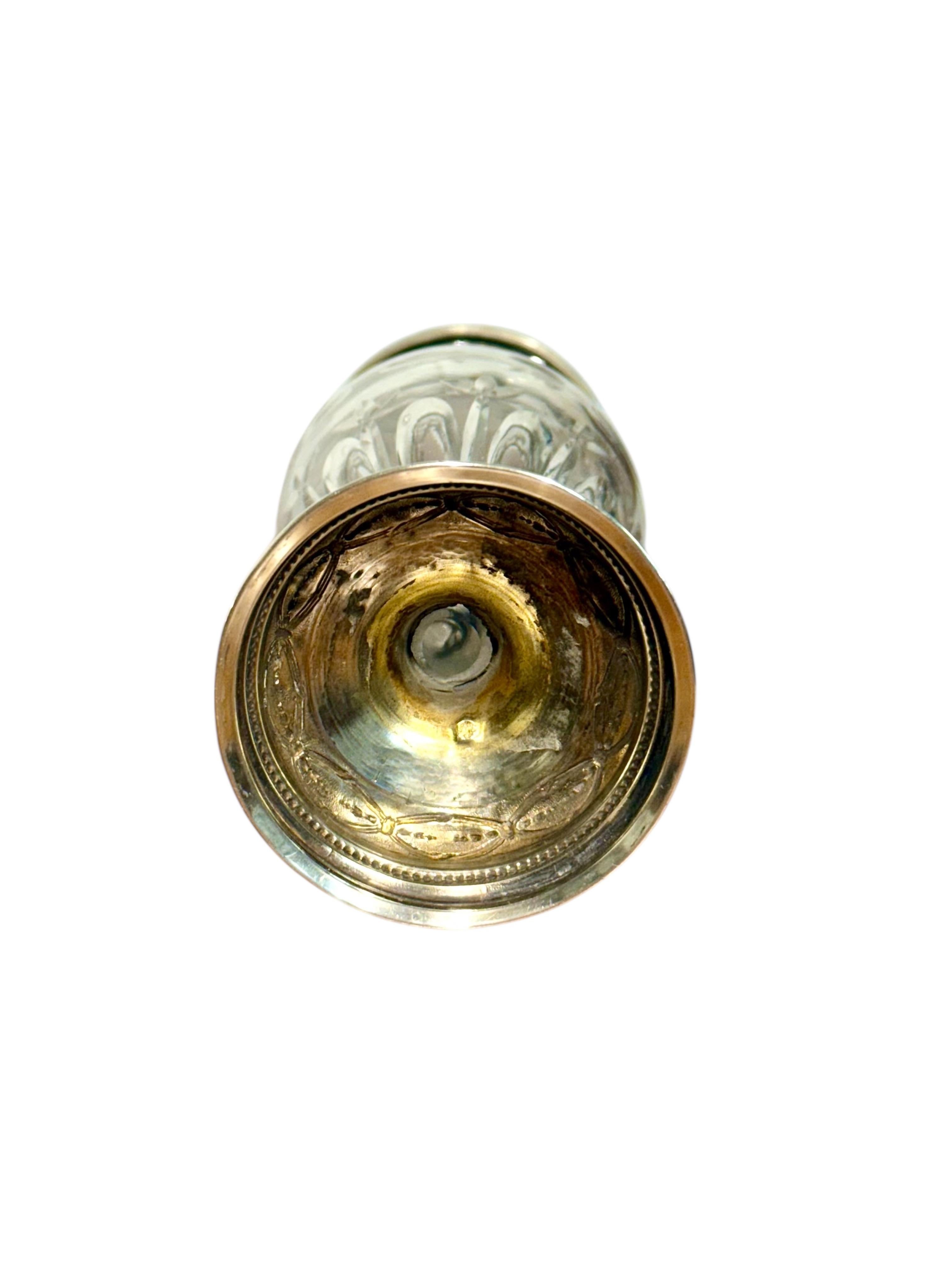 Petite Crystal Vase with French Solid Silver Mount, 19th Century In condizioni buone in vendita a LA CIOTAT, FR