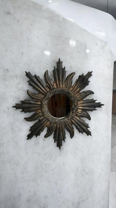 Espejo plano de resina dorada Petite Cute Starburst Sunburst Bélgica, circa años 80