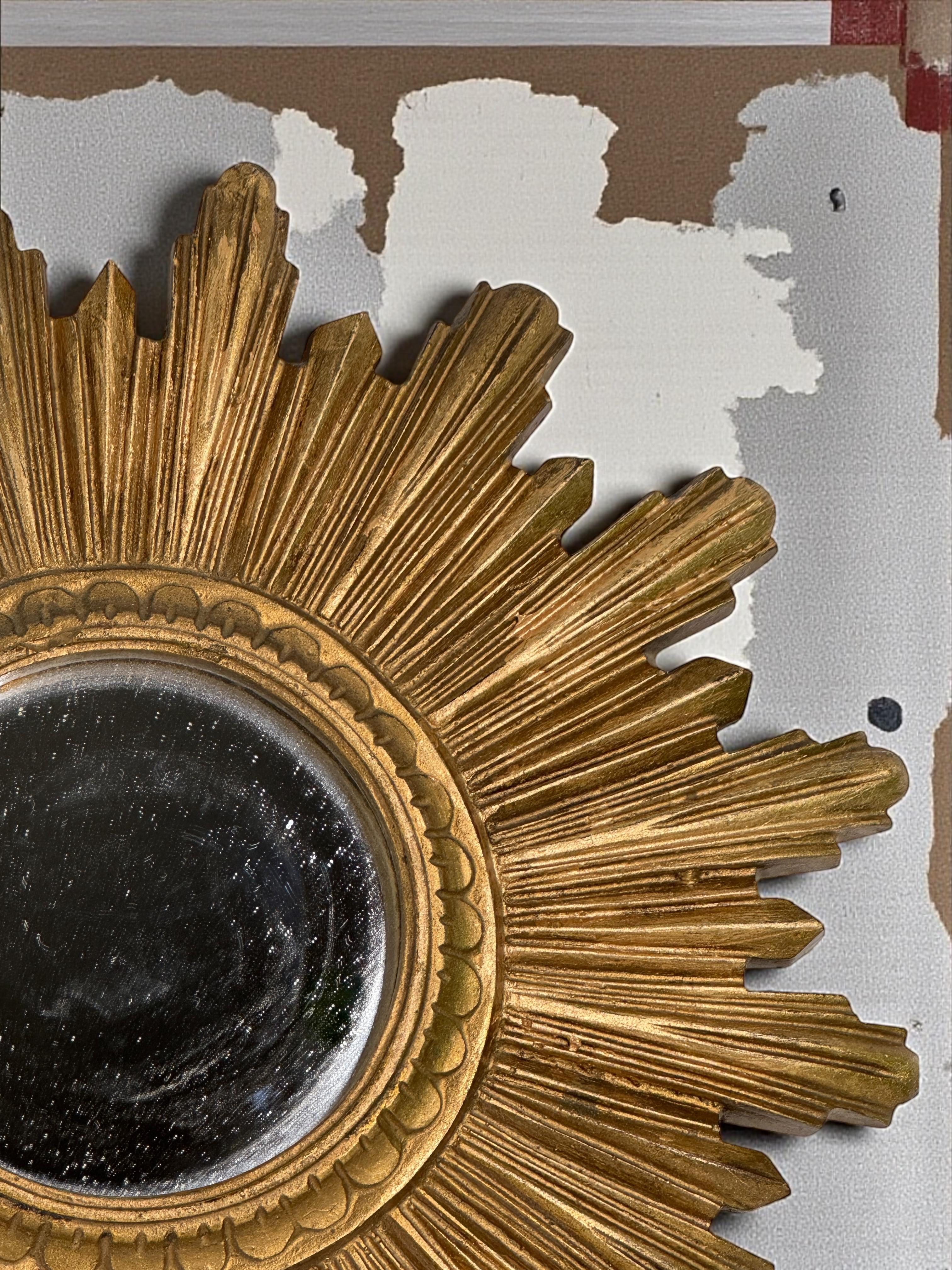 Petite Cute Starburst Sunburst Gilded Resin Flat Mirror Germany, circa 1970s For Sale 7