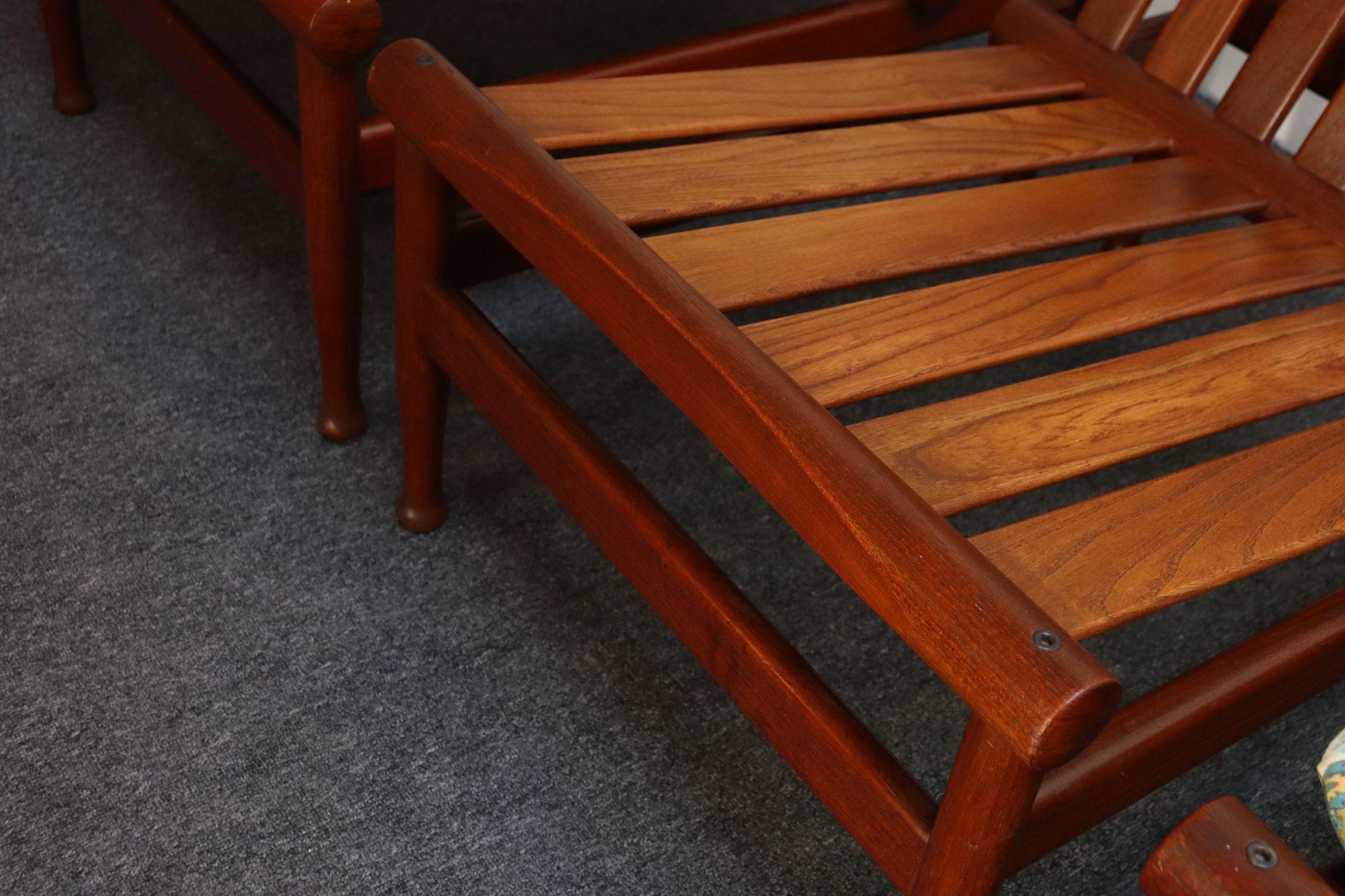 Petite Danish Teak Slipper Chair by Kai Lyngfeldt Larsen for Søborg -3 Available For Sale 15