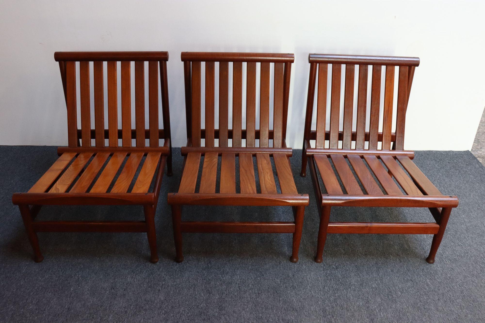 Mid-20th Century Petite Danish Teak Slipper Chair by Kai Lyngfeldt Larsen for Søborg -3 Available For Sale