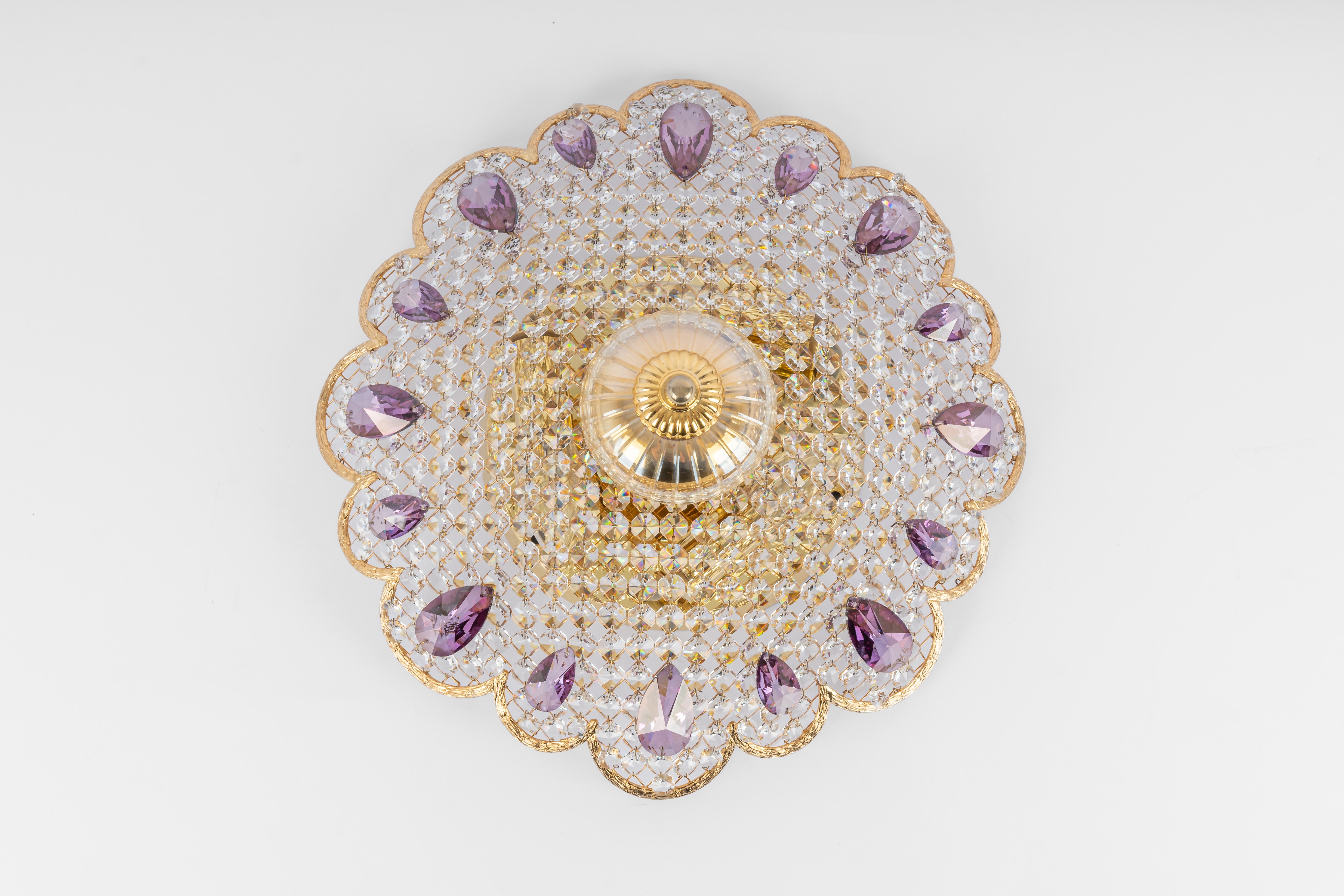 Petite Delicate floral Flush mount with crystal glass and gilded brass parts made by Palwa, Germany, 1970s.
Measures: Diameter 14.1