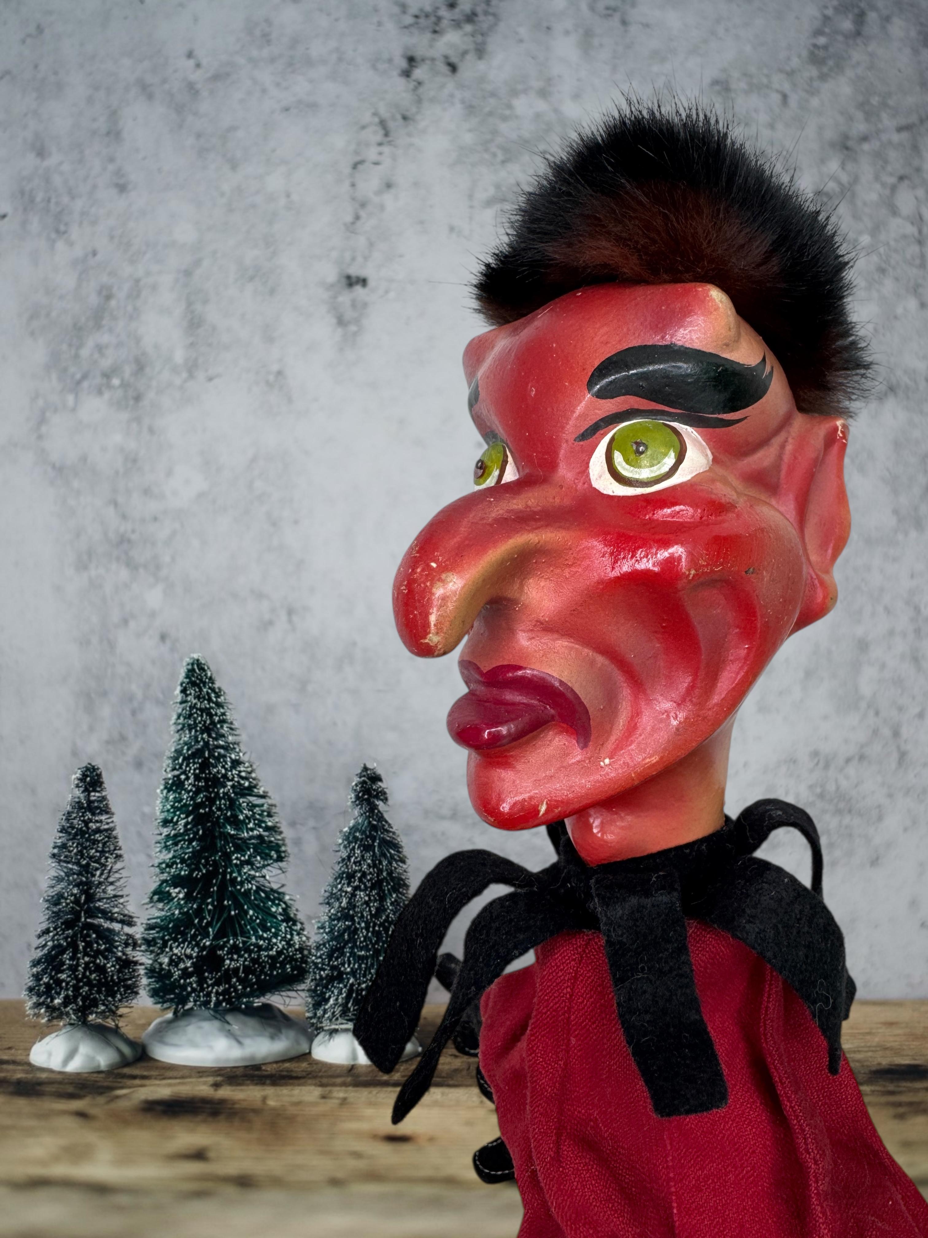 Petit jouet de marionnette Krampus, Allemagne ancienne et vintage en vente 5