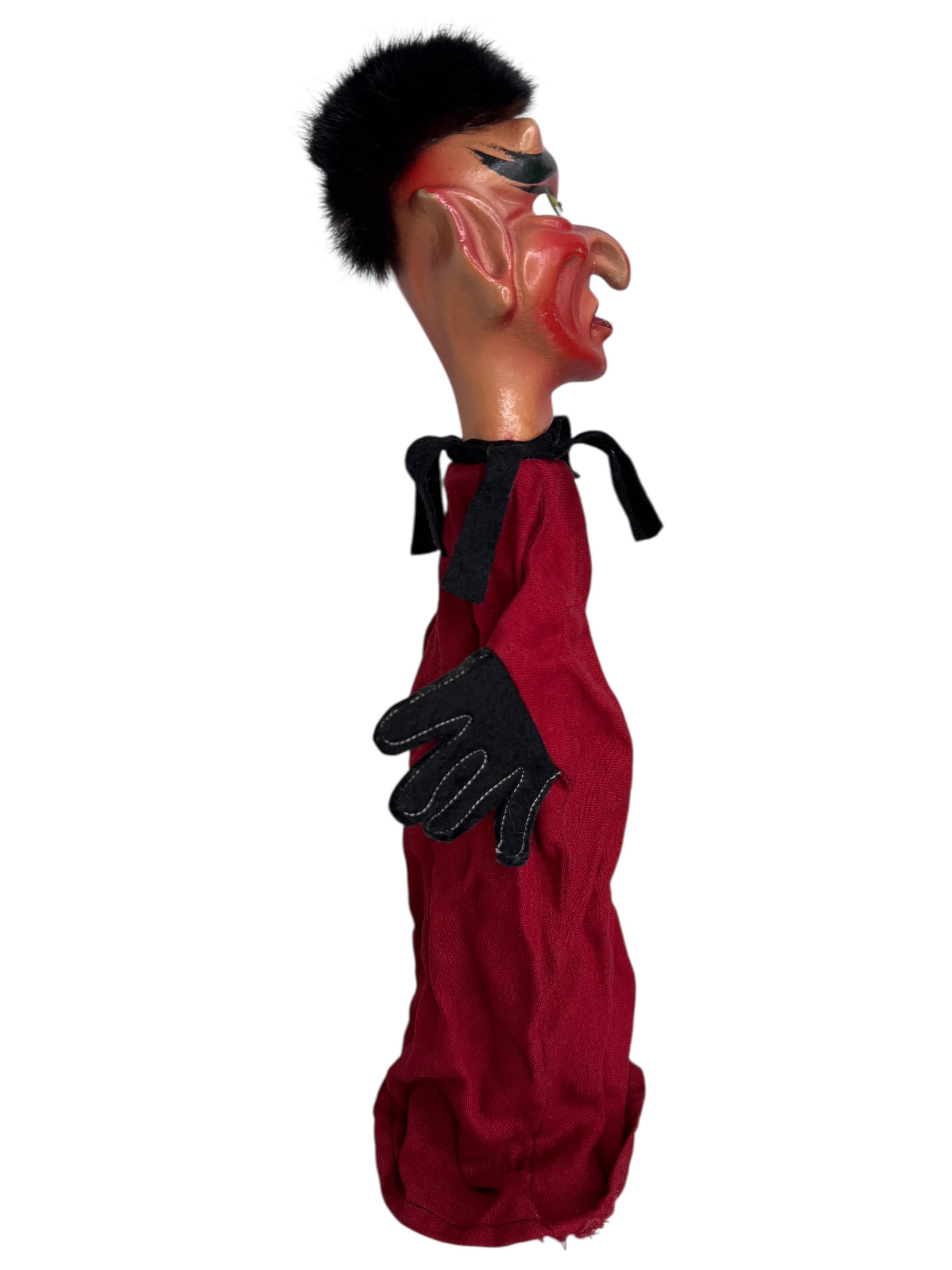 Milieu du XXe siècle Petit jouet de marionnette Krampus, Allemagne ancienne et vintage en vente
