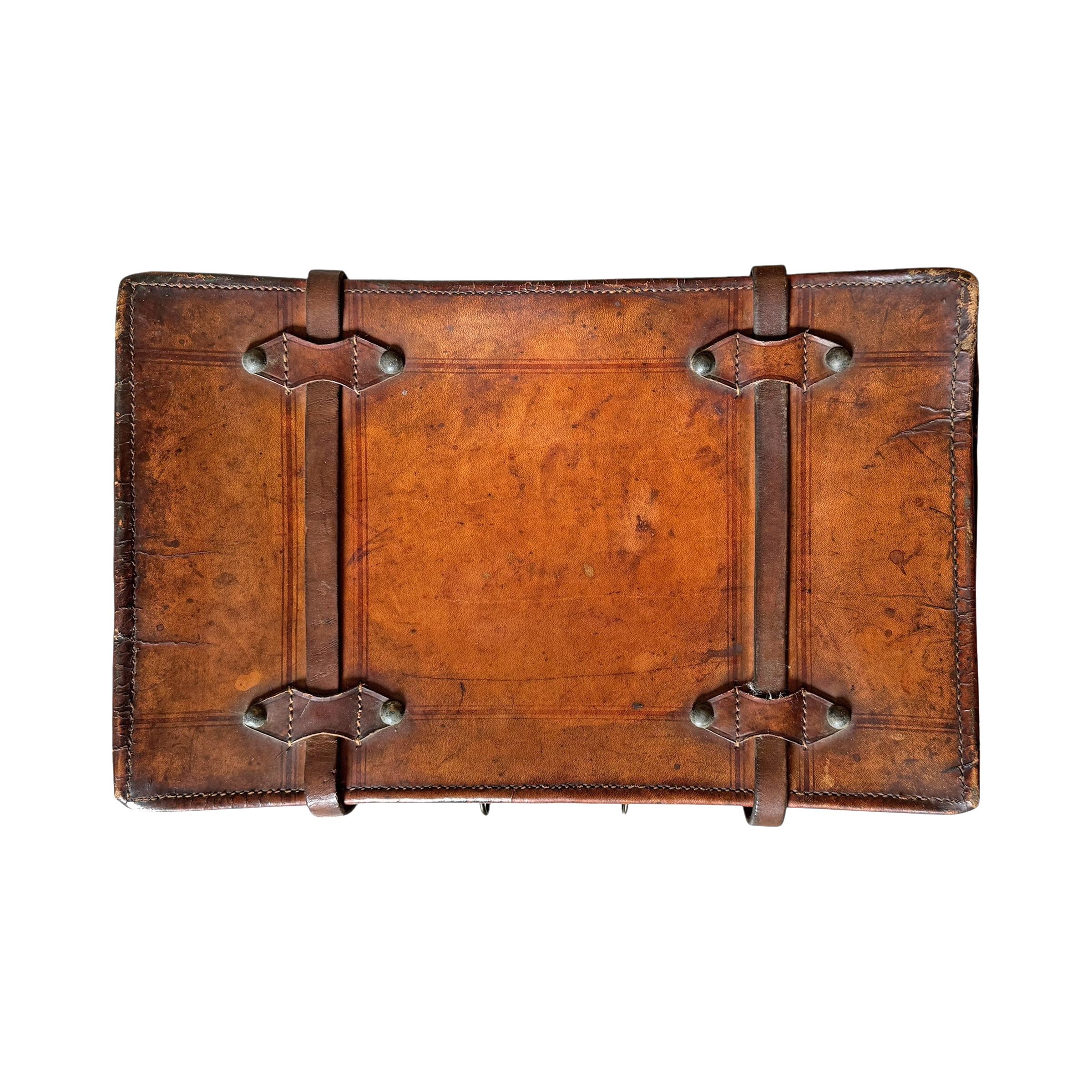 Inizio XX secolo Valigia Petite Edwardian in pelle in vendita