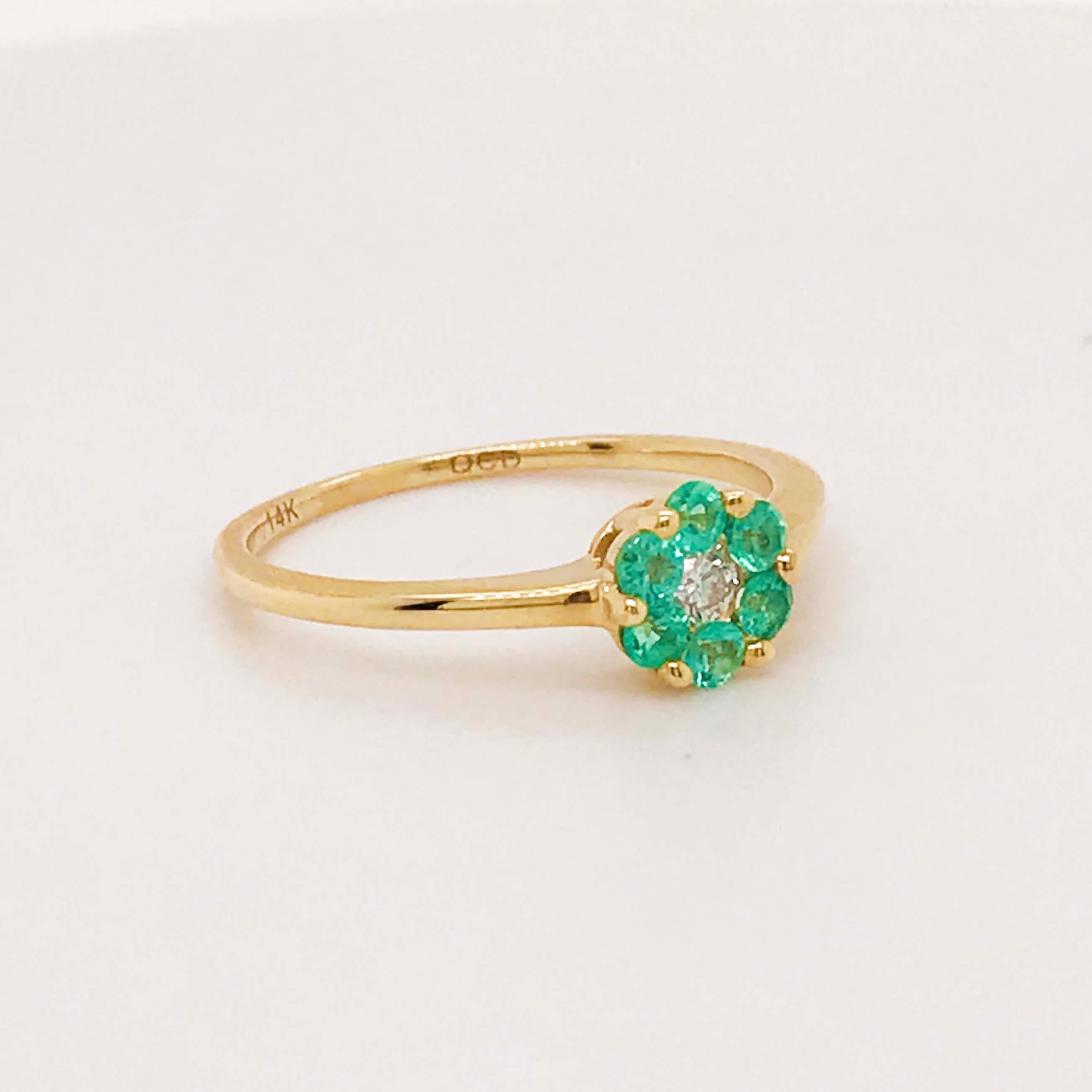 Round Cut Petite Emerald Flower Ring, May Birthstone with Diamond, 14K Yellow Gold Lv For Sale