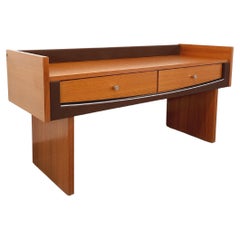 Petite coiffeuse scandinave vintage en teck, chrome et tissu