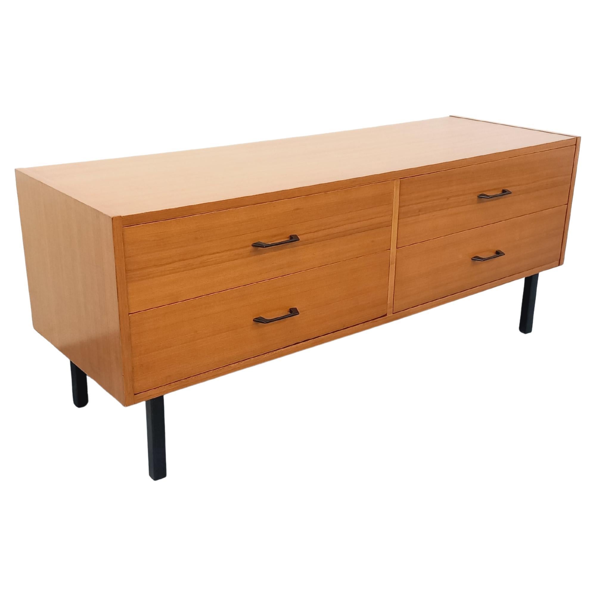 Petite enfilade vintage style moderniste en teck et métal des années 60 For Sale