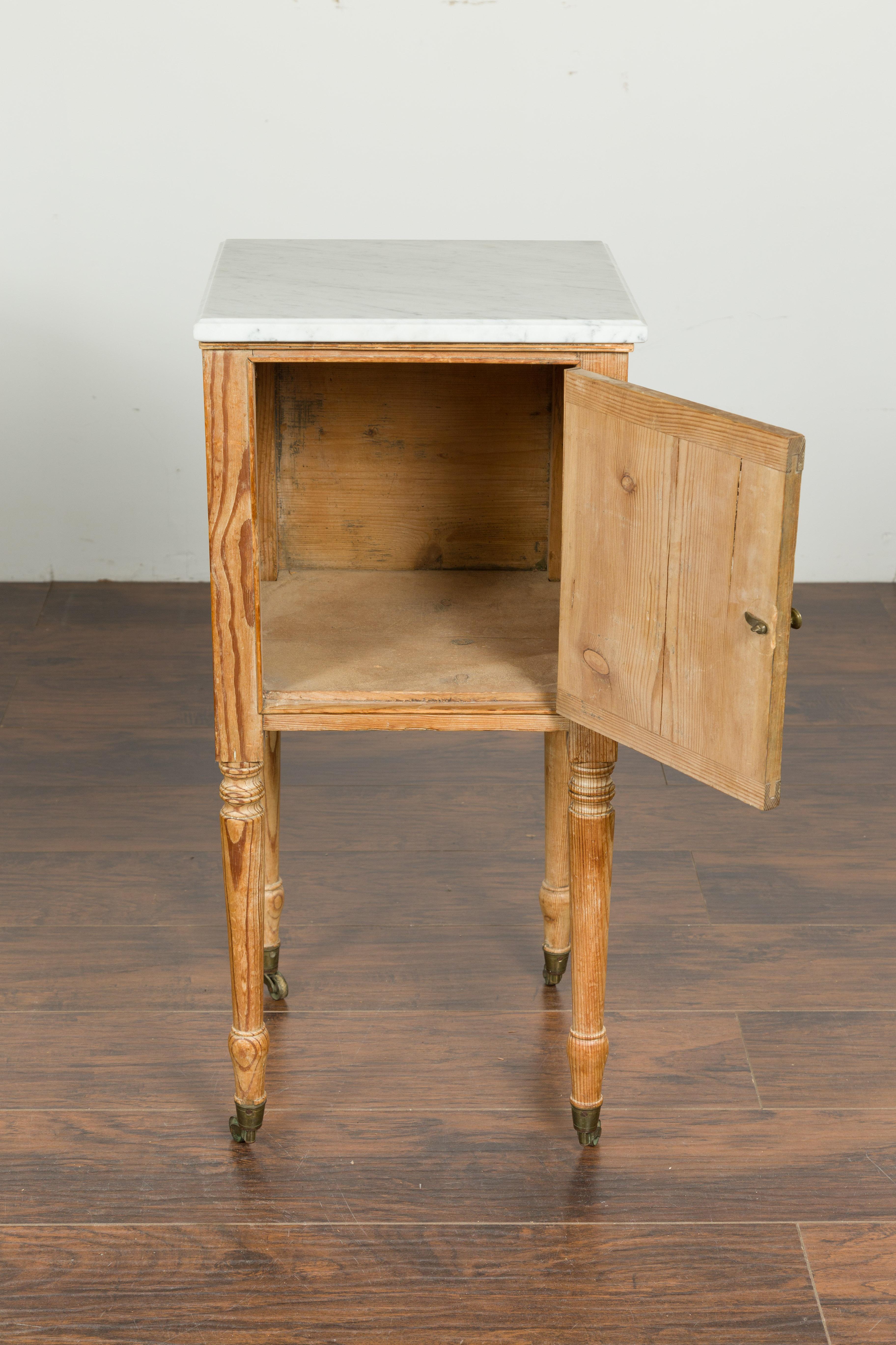 Petite English 1870s Pine End Table with White Marble-Top and Single Door For Sale 5