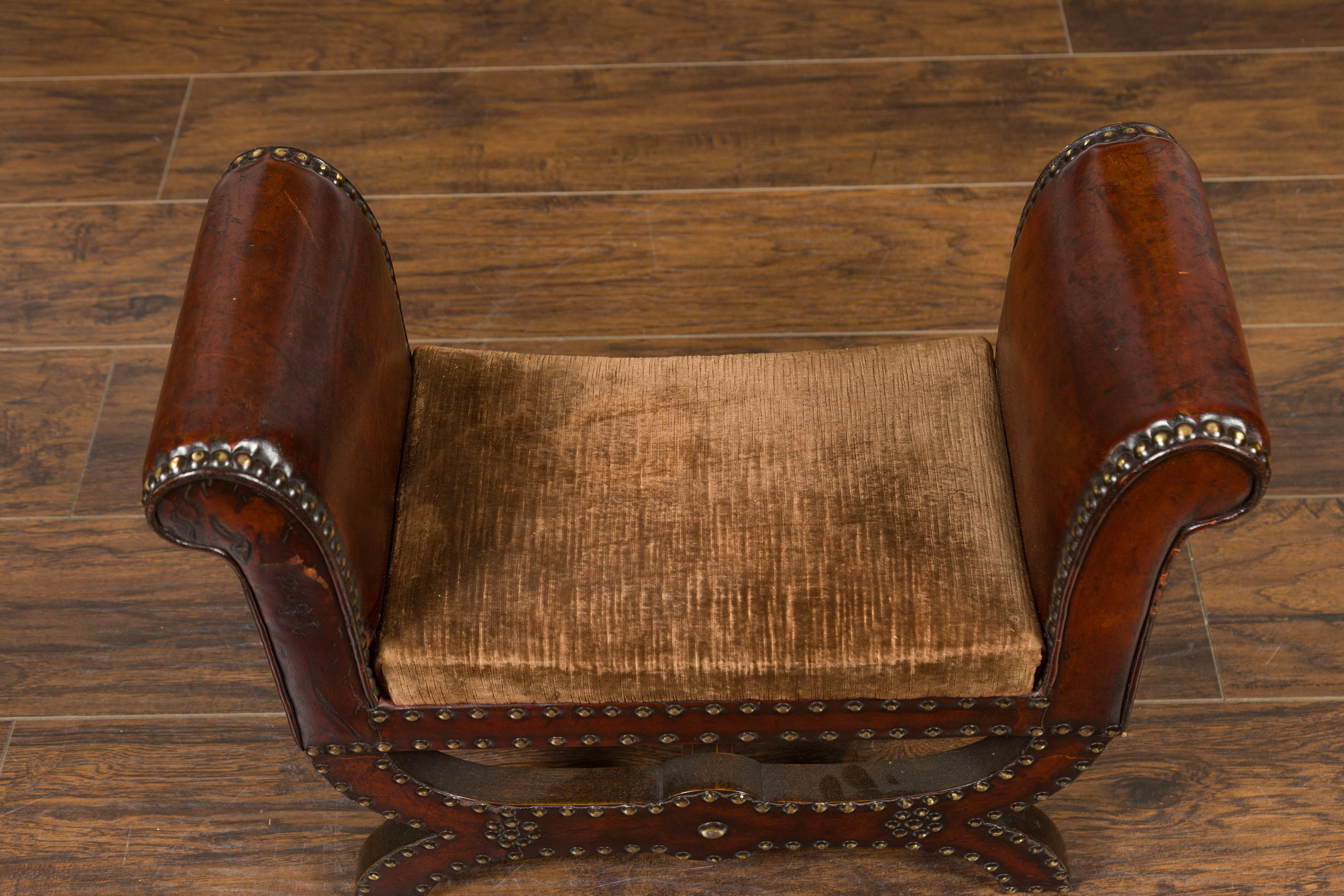 Petite English 1920s X-Form Leather Stool with Out-Scrolling Arms and Nailheads In Good Condition For Sale In Atlanta, GA