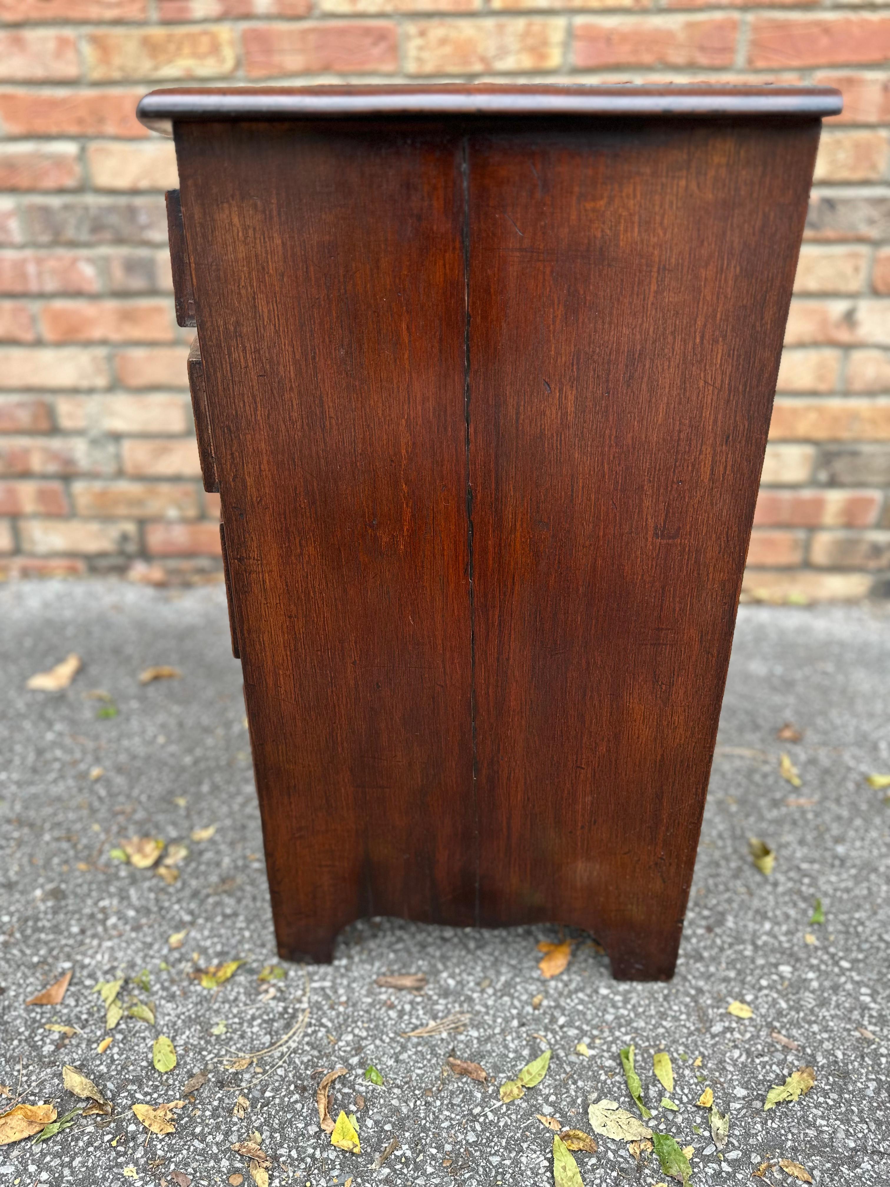 Petite English Bow Front Chest For Sale 1