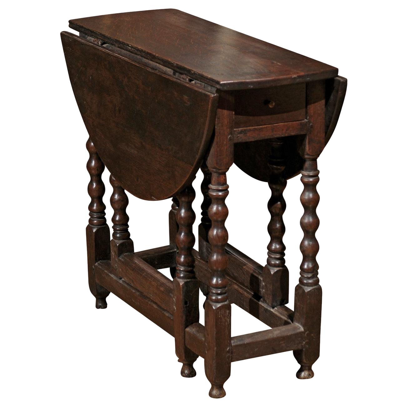 Petite English Oak Small Oak Gate Leg Table, 18th Century