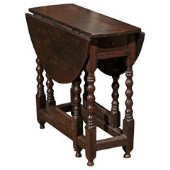 Antique Petite English Oak Small Oak Gate Leg Table, 18th Century