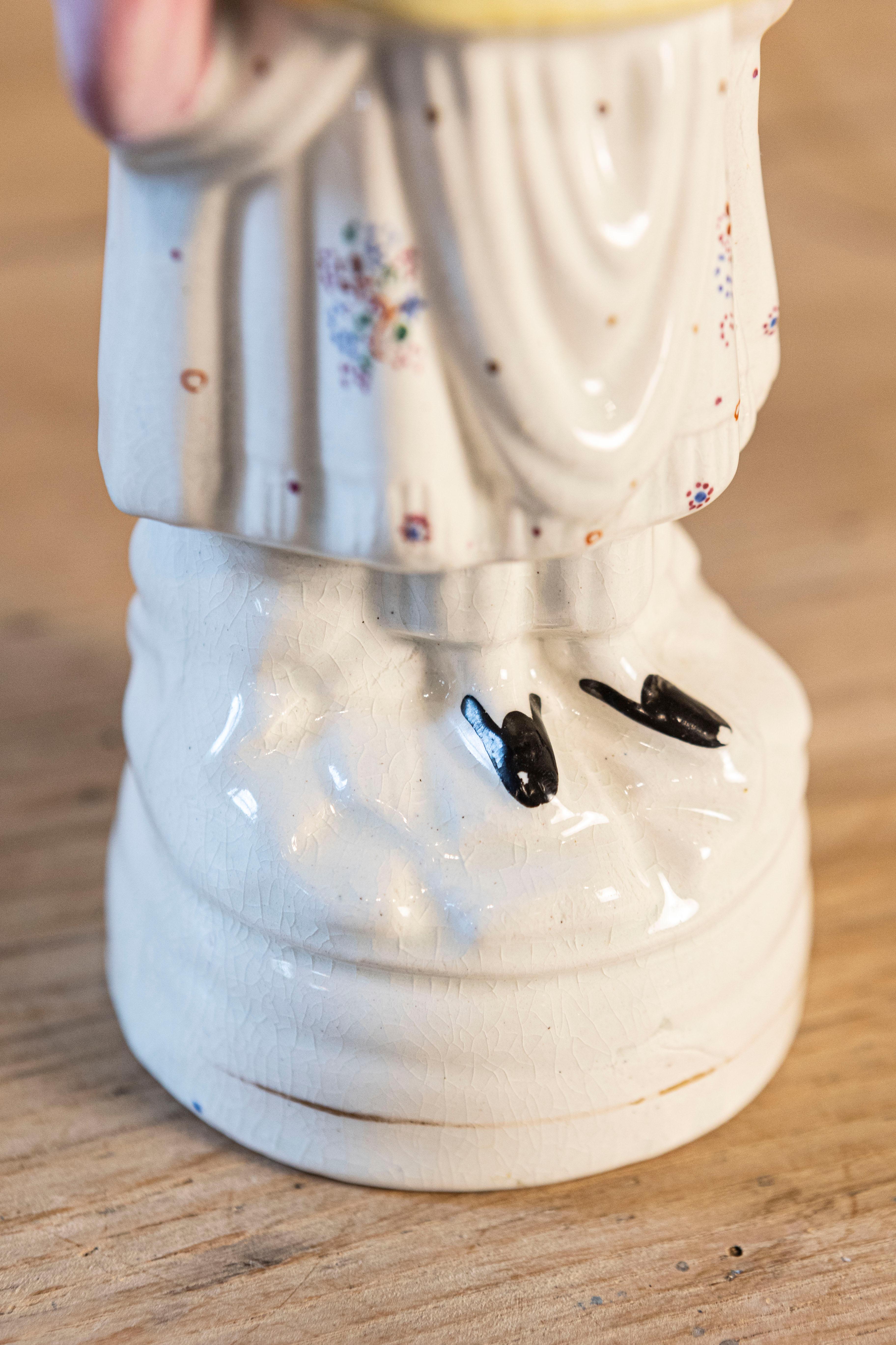 Petite English Porcelain Decorative Object Depicting a Lady with a Floral Basket For Sale 2