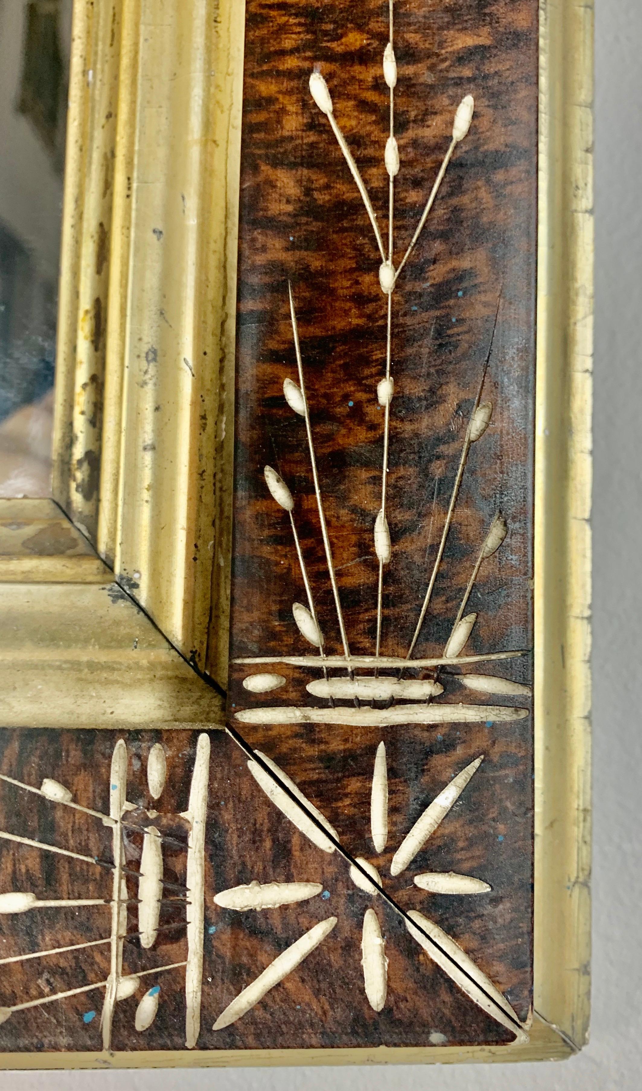 Kleiner englischer Holzspiegel mit vergoldeten Holzdetails (Englisch) im Angebot
