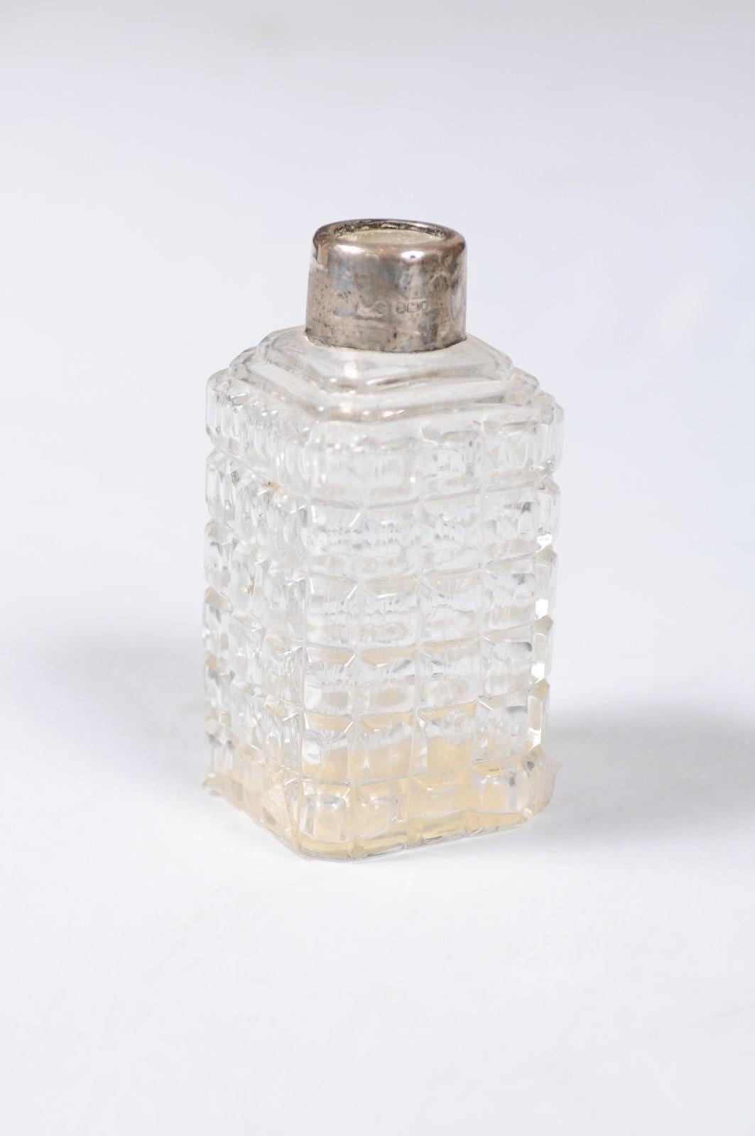 Petite French 1860s Napoleon III Period Crystal Toiletry Bottle with Silver Neck In Good Condition For Sale In Atlanta, GA