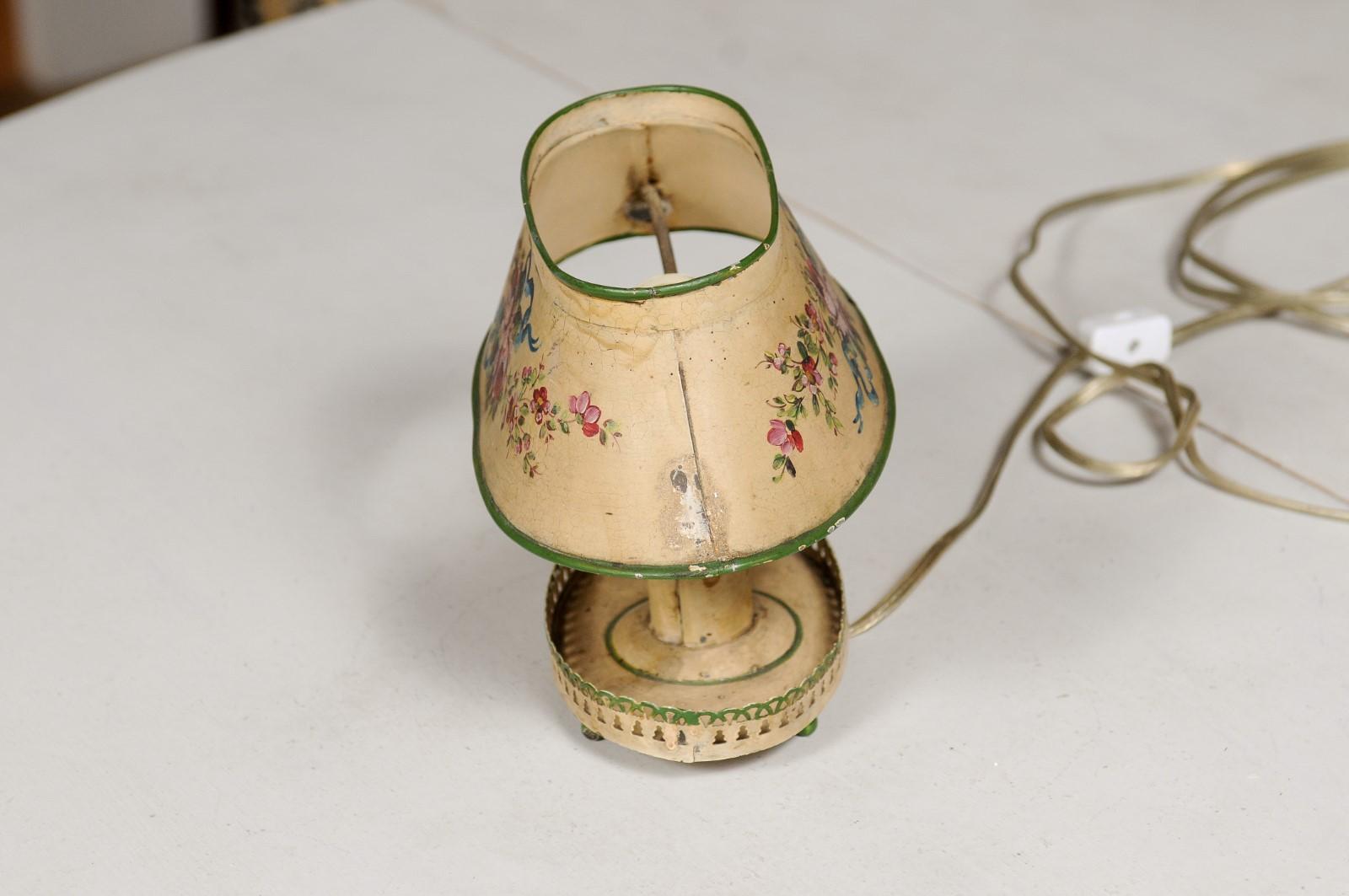 Petite French 19th Century Tôle Table Lamp with Painted Bouquet of Pink Roses 7