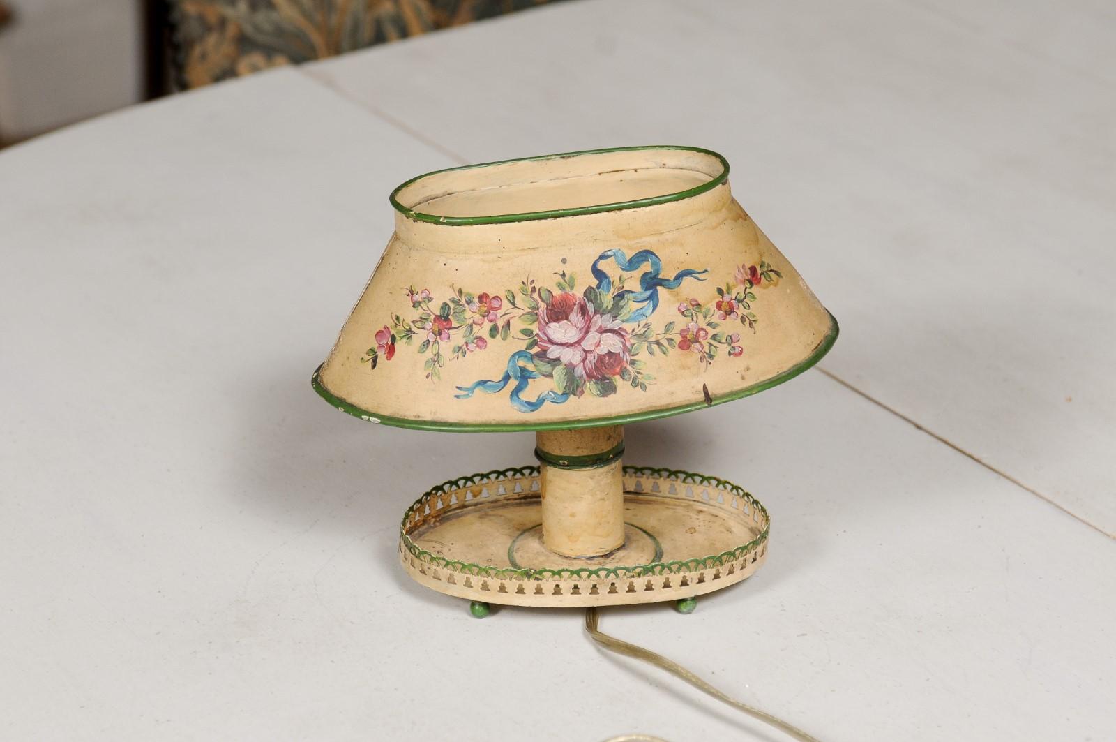 Petite French 19th Century Tôle Table Lamp with Painted Bouquet of Pink Roses 5