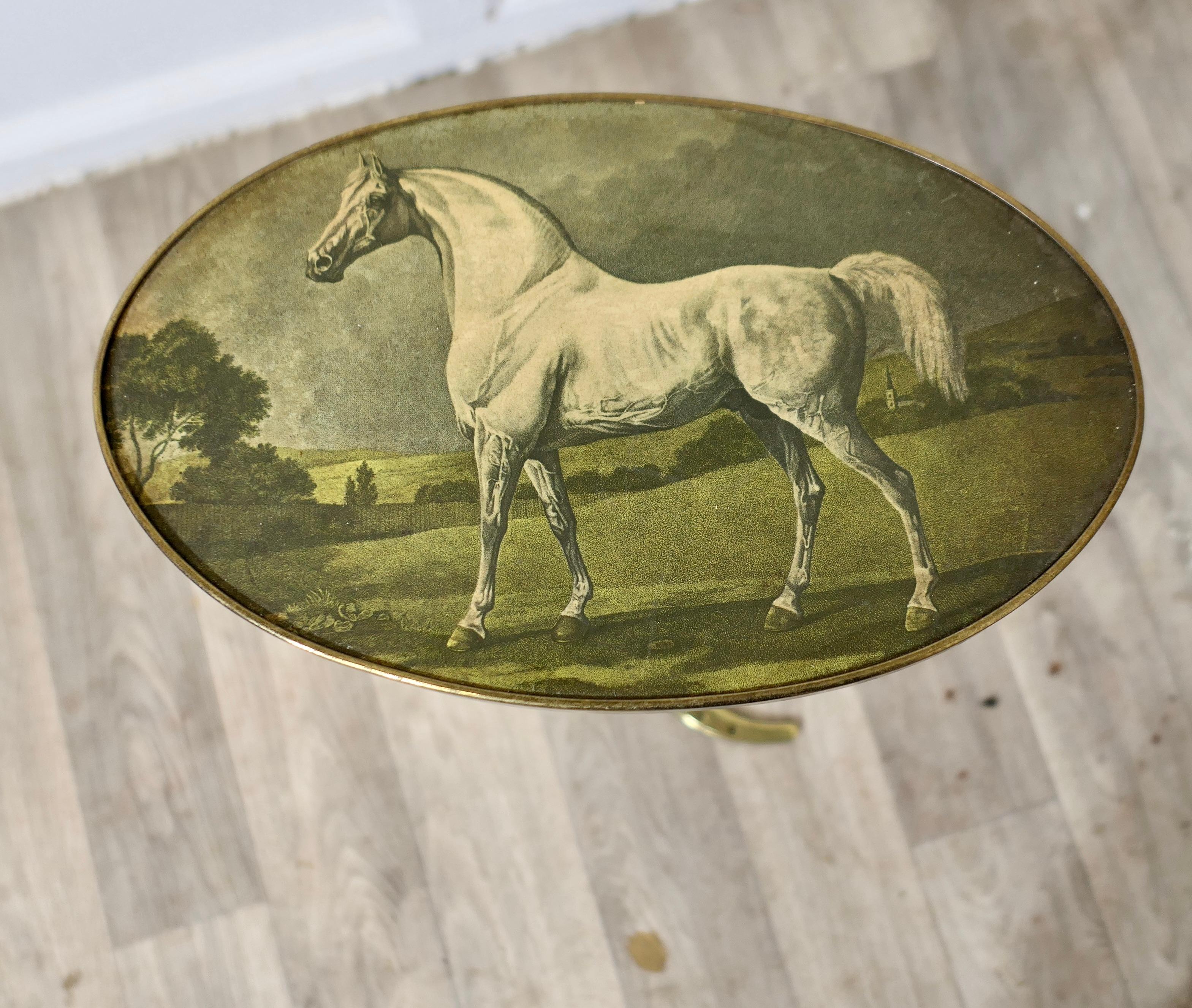 Petite table à vin en laiton sur le thème de l'équitation Bon état - En vente à Godshill, Isle of Wight