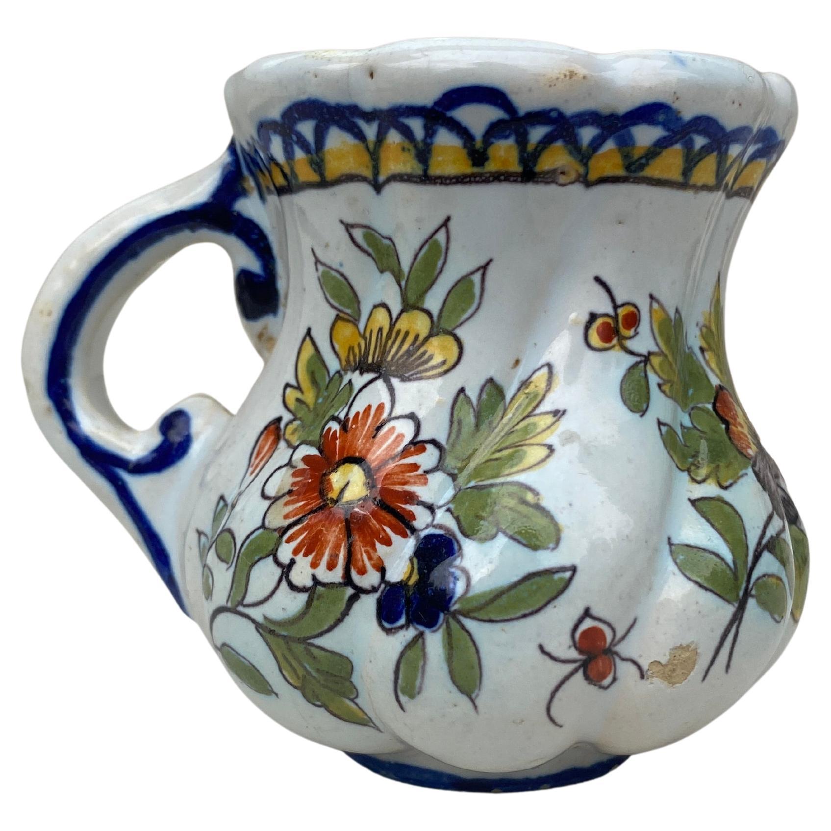 Ceramica Petite French Faience Handled Pot or Vase Desvres, circa 1900 in vendita