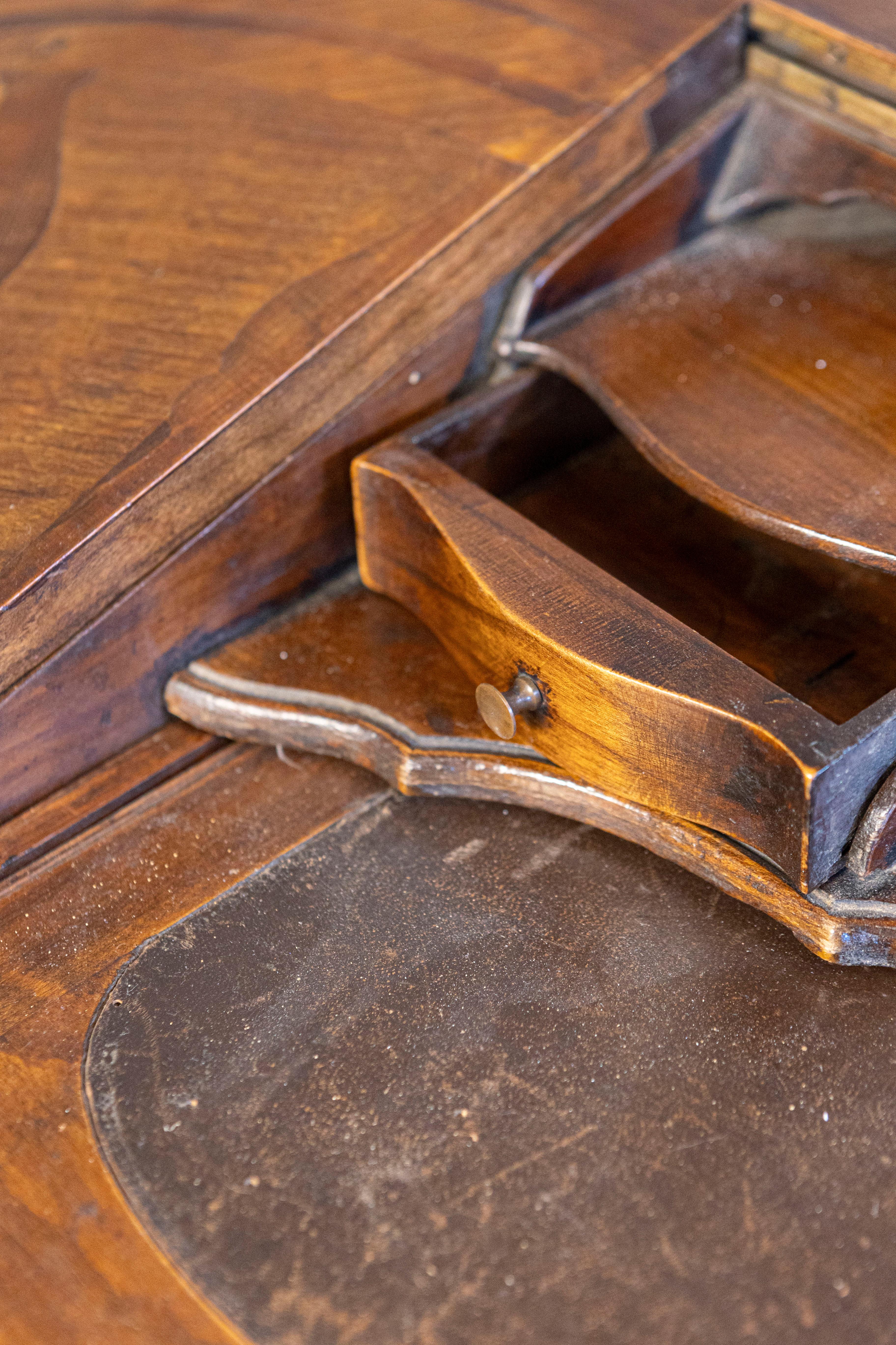 Petite French Louis XV Style Walnut Slant-Front Desk, Stamped, circa 1810 For Sale 1