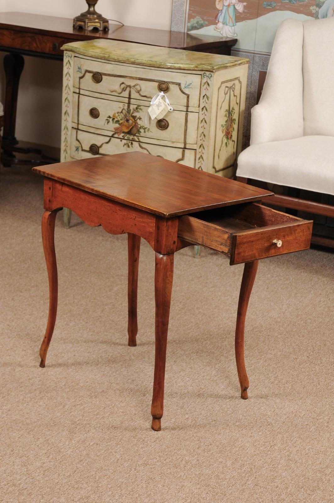 Petite French Louis XV Walnut Side Table, Mid-18th Century  1