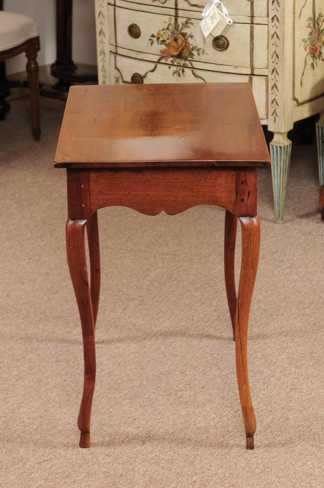 Petite French Louis XV Walnut Side Table, Mid-18th Century  4