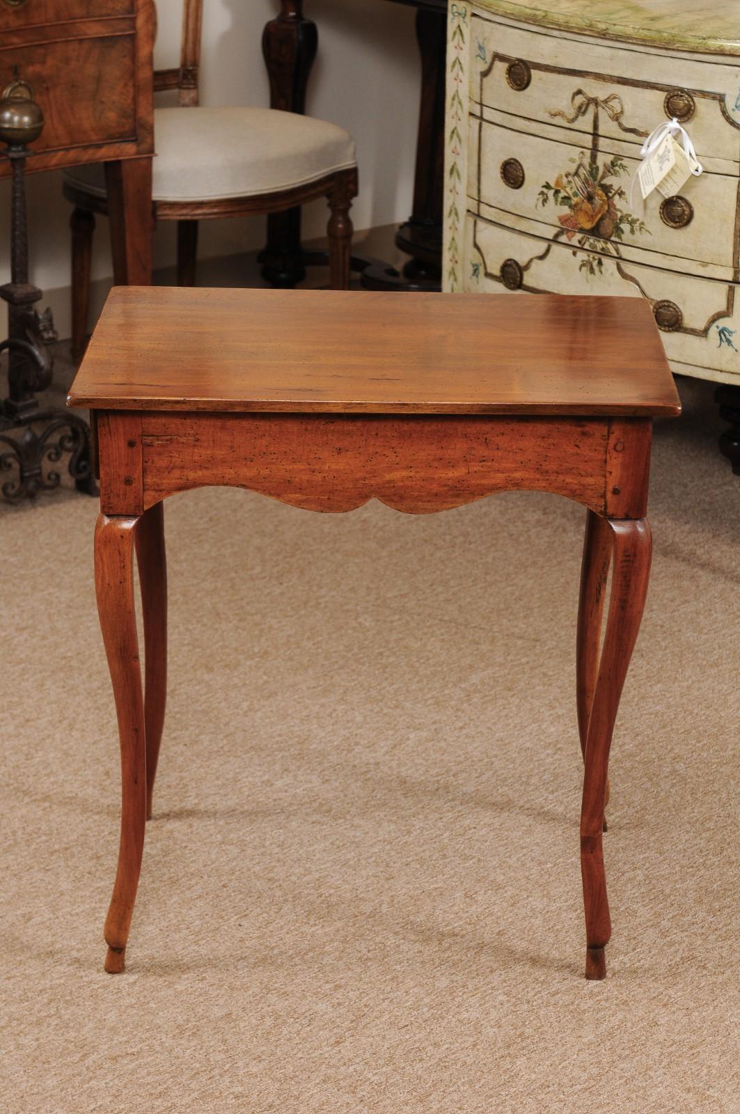 Petite French Louis XV Walnut Side Table, Mid-18th Century  5