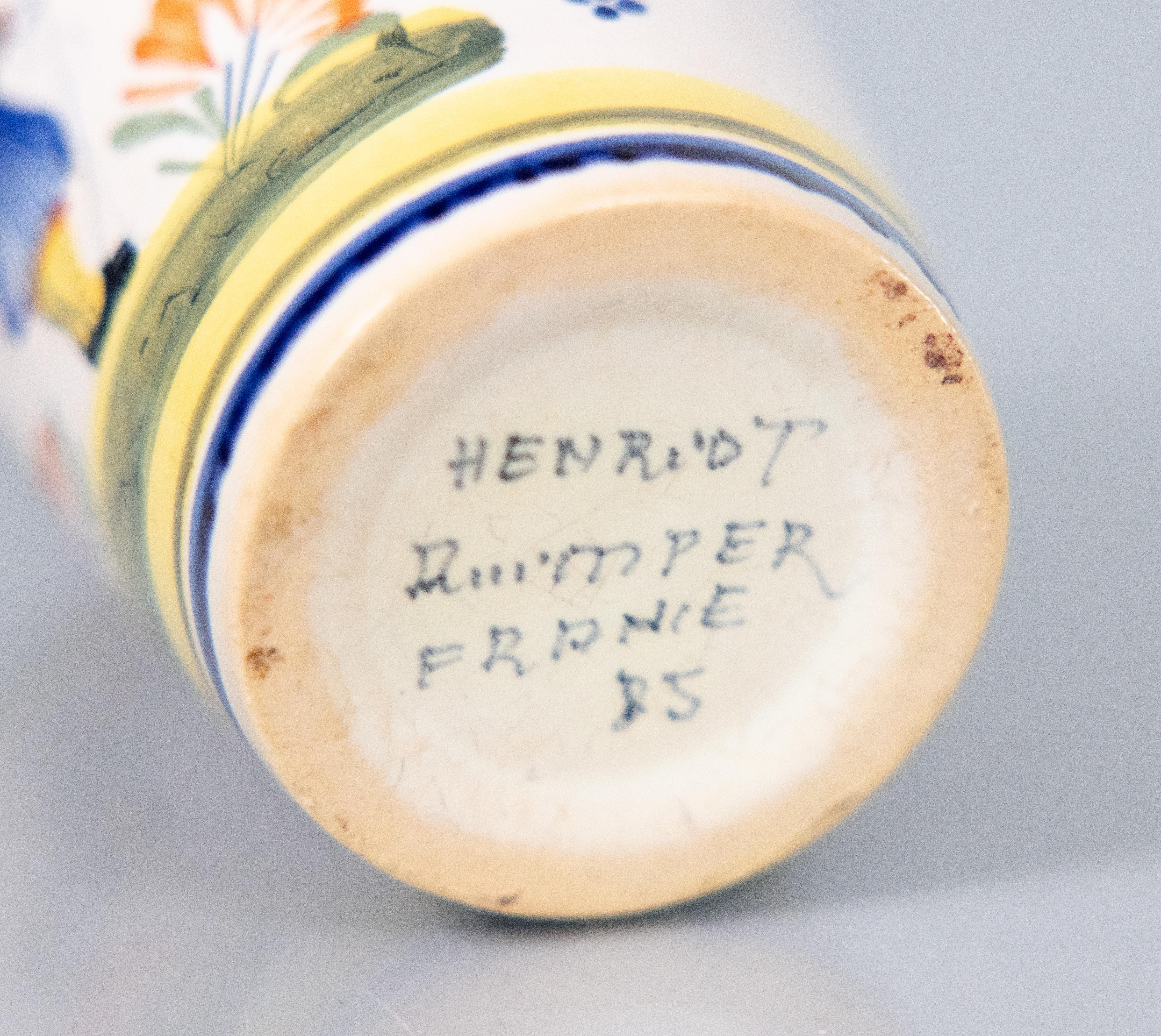 Kleiner französischer Übertopf aus Quimper-Fayence, um 1930 (Mitte des 20. Jahrhunderts)