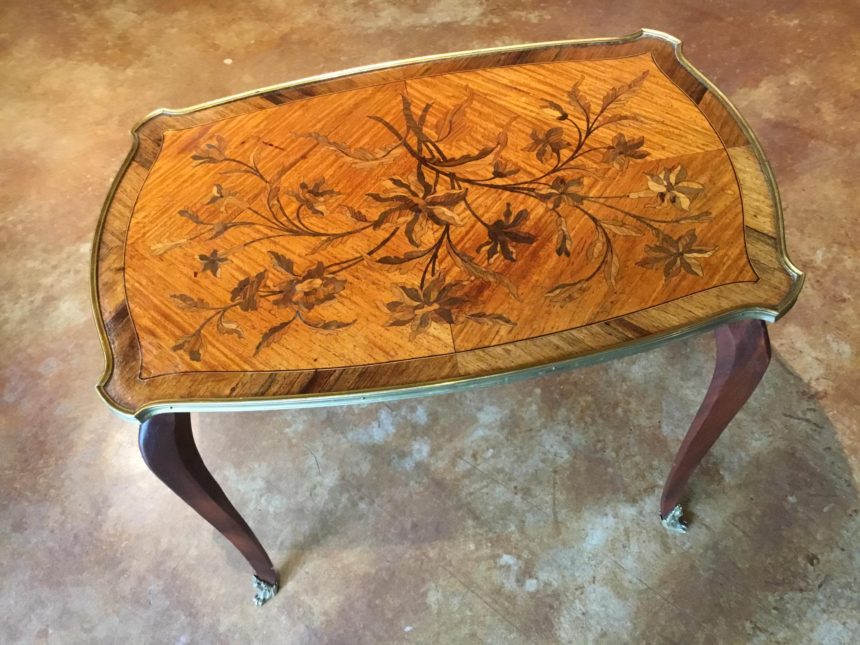 Walnut Petite French Side Table with Marquetry Inlay For Sale