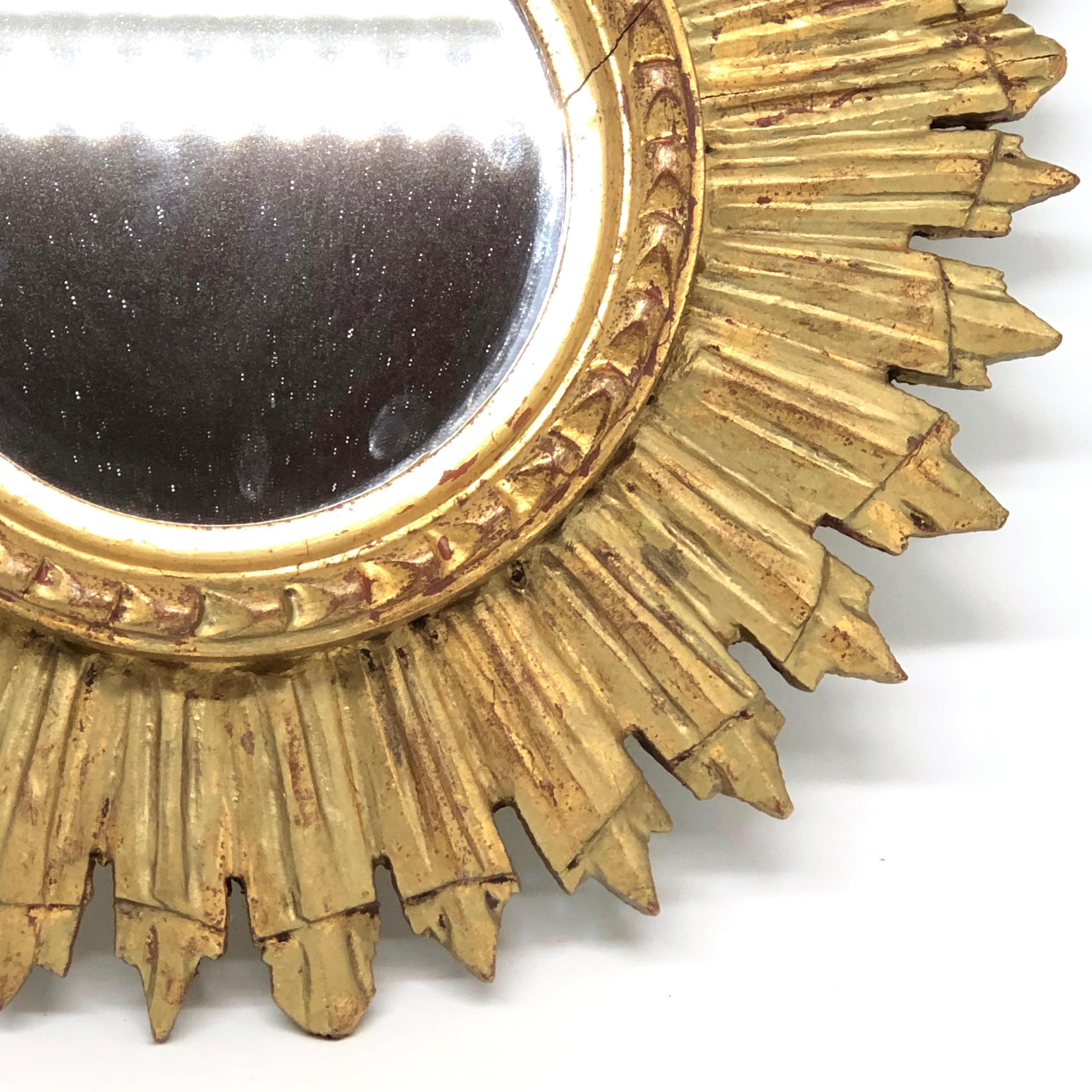 Petite French Starburst Sunburst Gilded Wood Mirror, circa 1930s In Good Condition In Nuernberg, DE