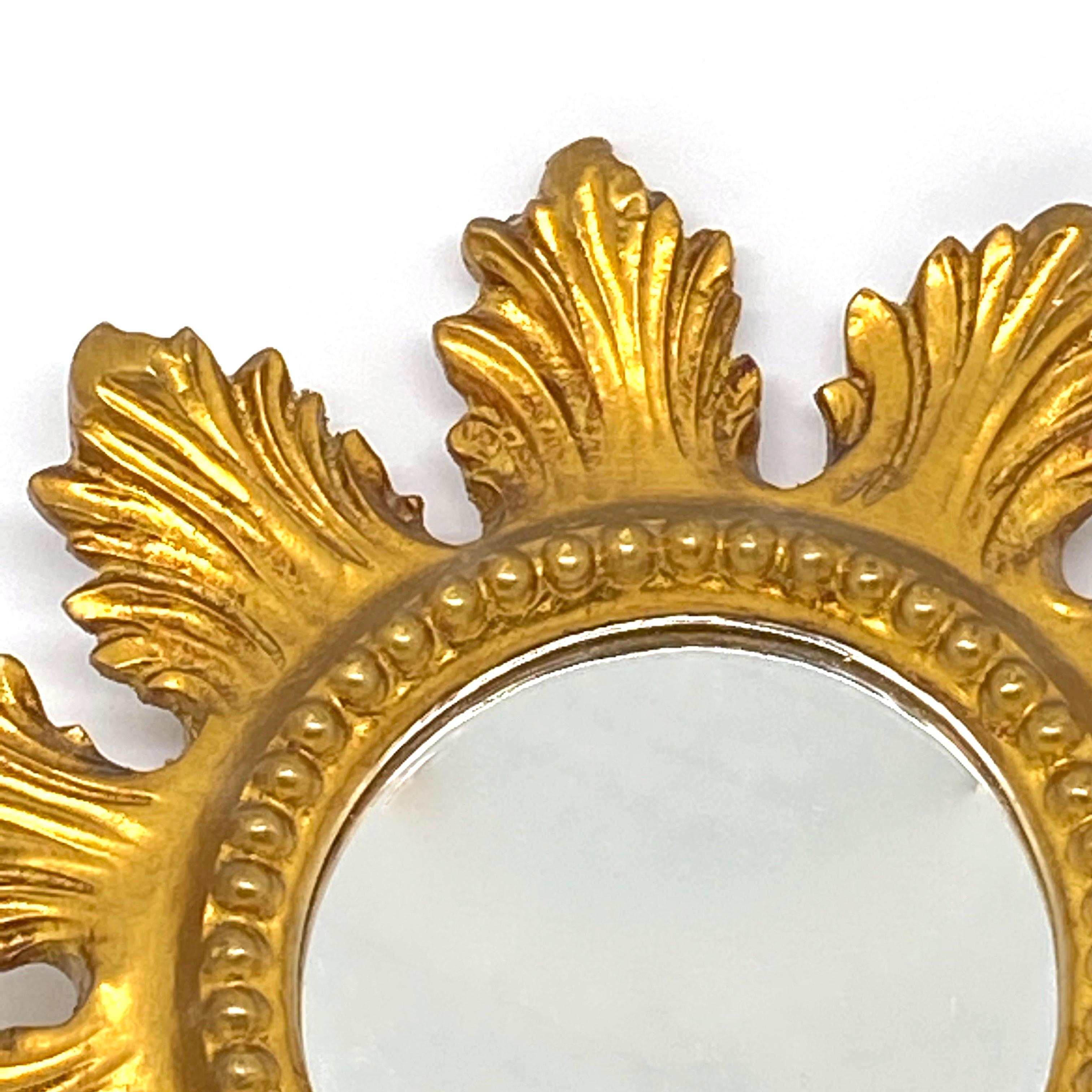 Petite French Starburst Sunburst Gilded Wood Mirror, circa 1950s In Good Condition In Nuernberg, DE