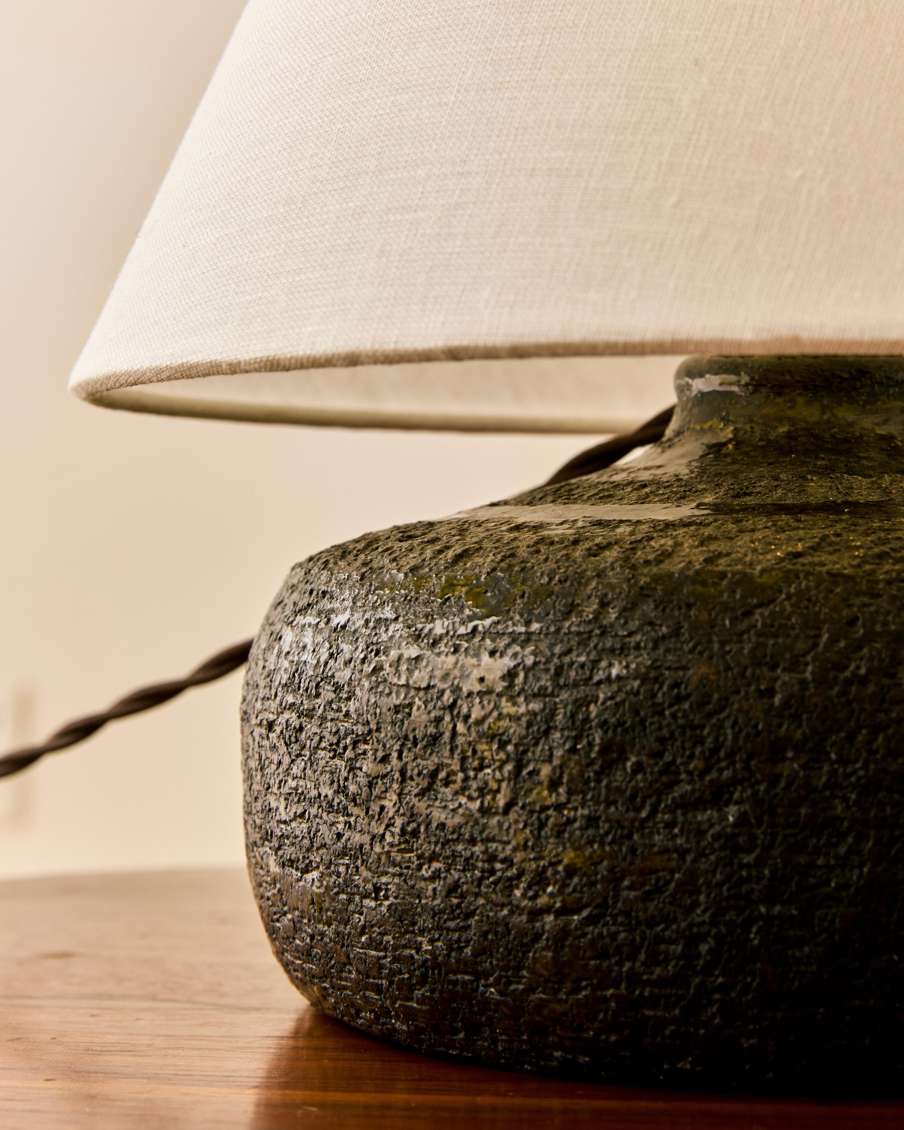 Kleine französische Steinlampe, ca. 1960er Jahre (Französisch) im Angebot