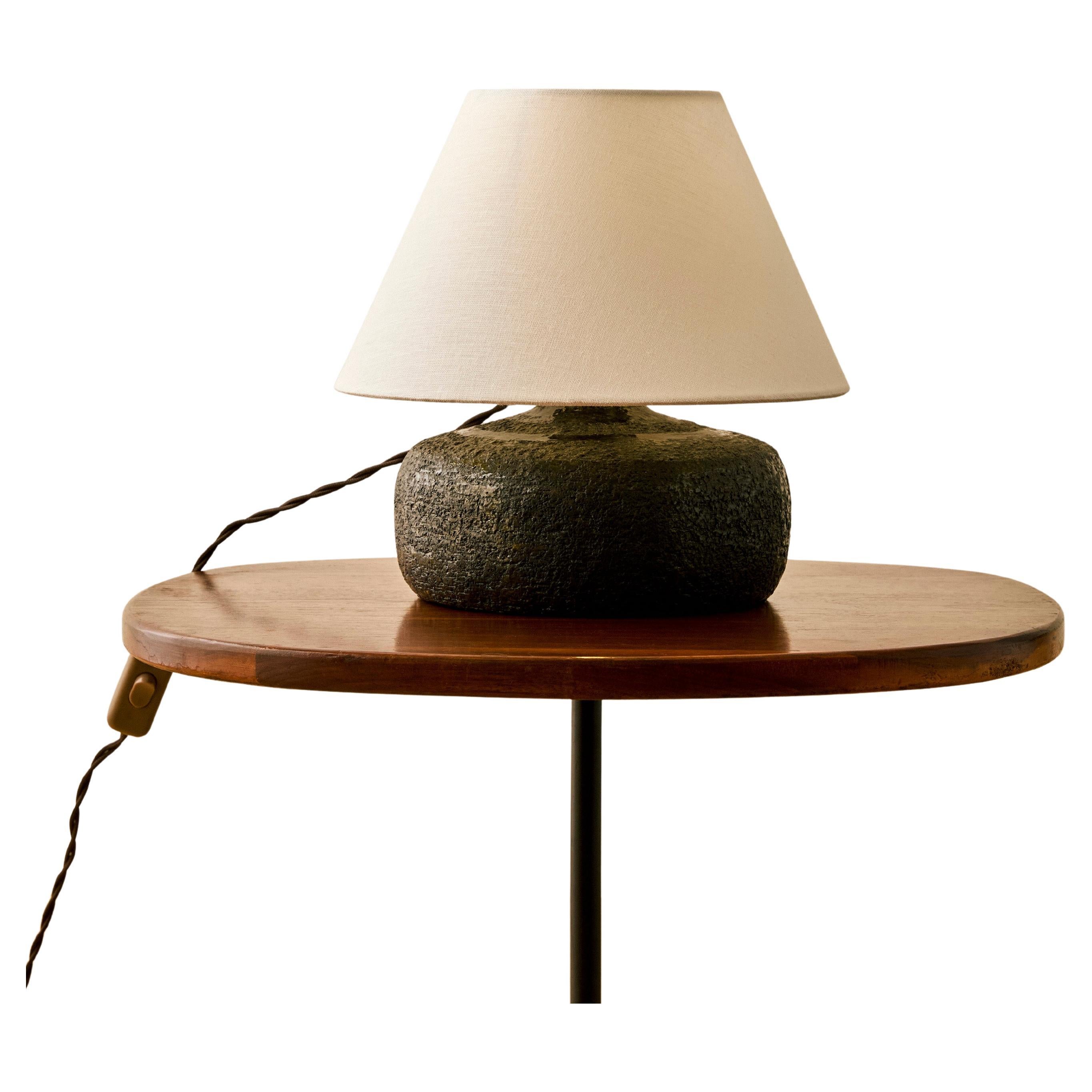 Pequeña lámpara francesa de piedra c. 1960