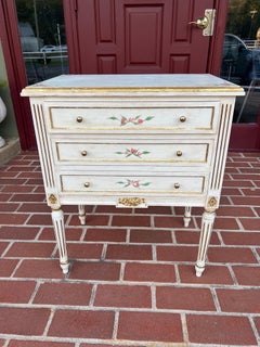 Cassettiera petite in stile francese