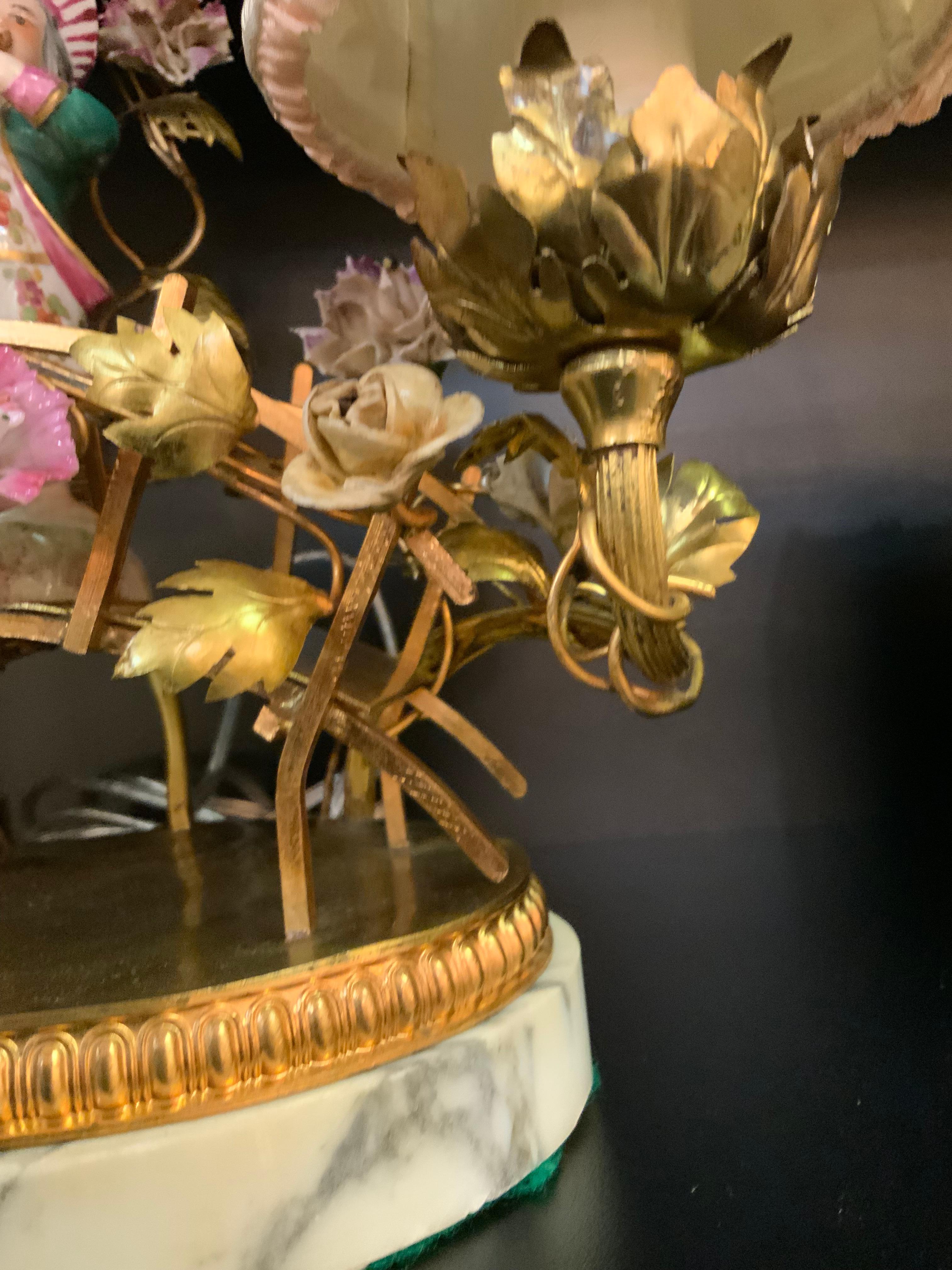 Lampada da tavolo francese Petite in bronzo e porcellana su base in marmo in vendita 4